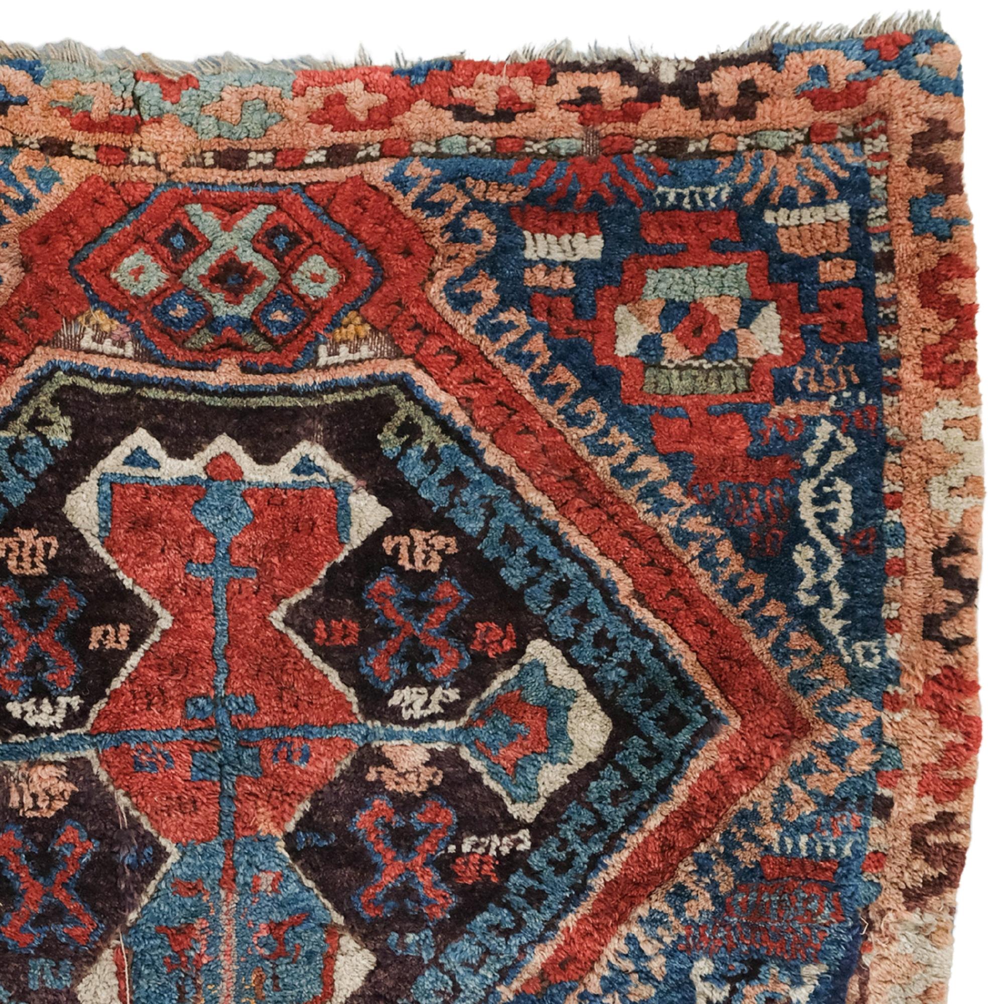Tissé à la main Rare tapis Sarkisla des débuts des années 1700 en vente