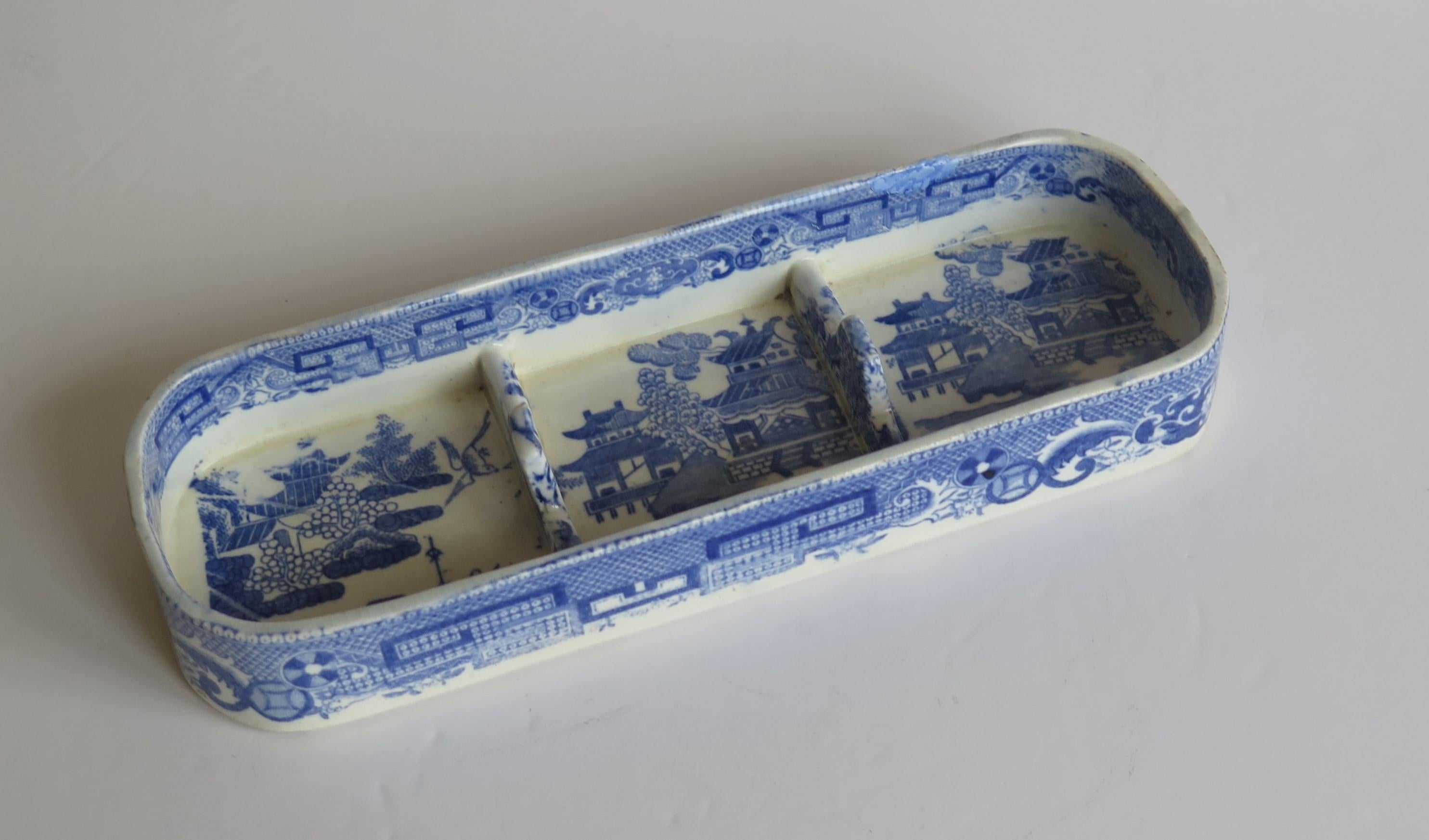 Rare Early Spode Pen Tray Pearlware Blue and White Willow Pattern, circa 1800 3