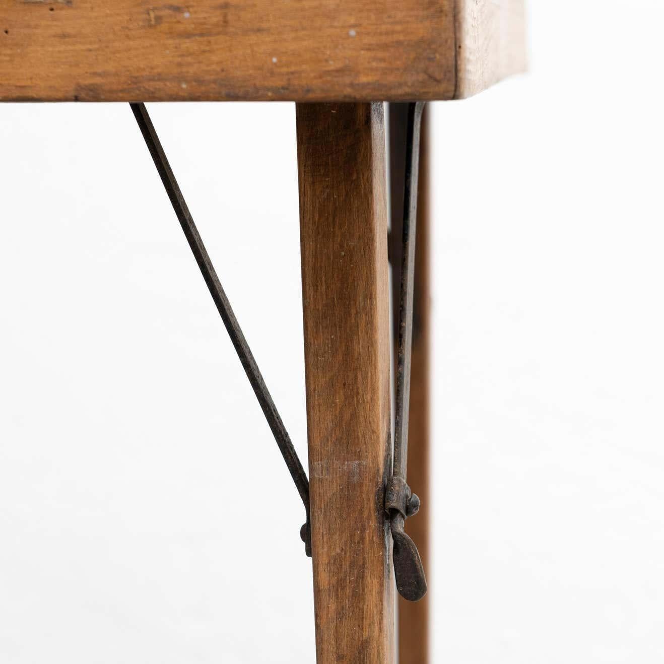 Rare table à pieds pliants en bois de Thonet, Model No No 11, circa 1930 en vente 5