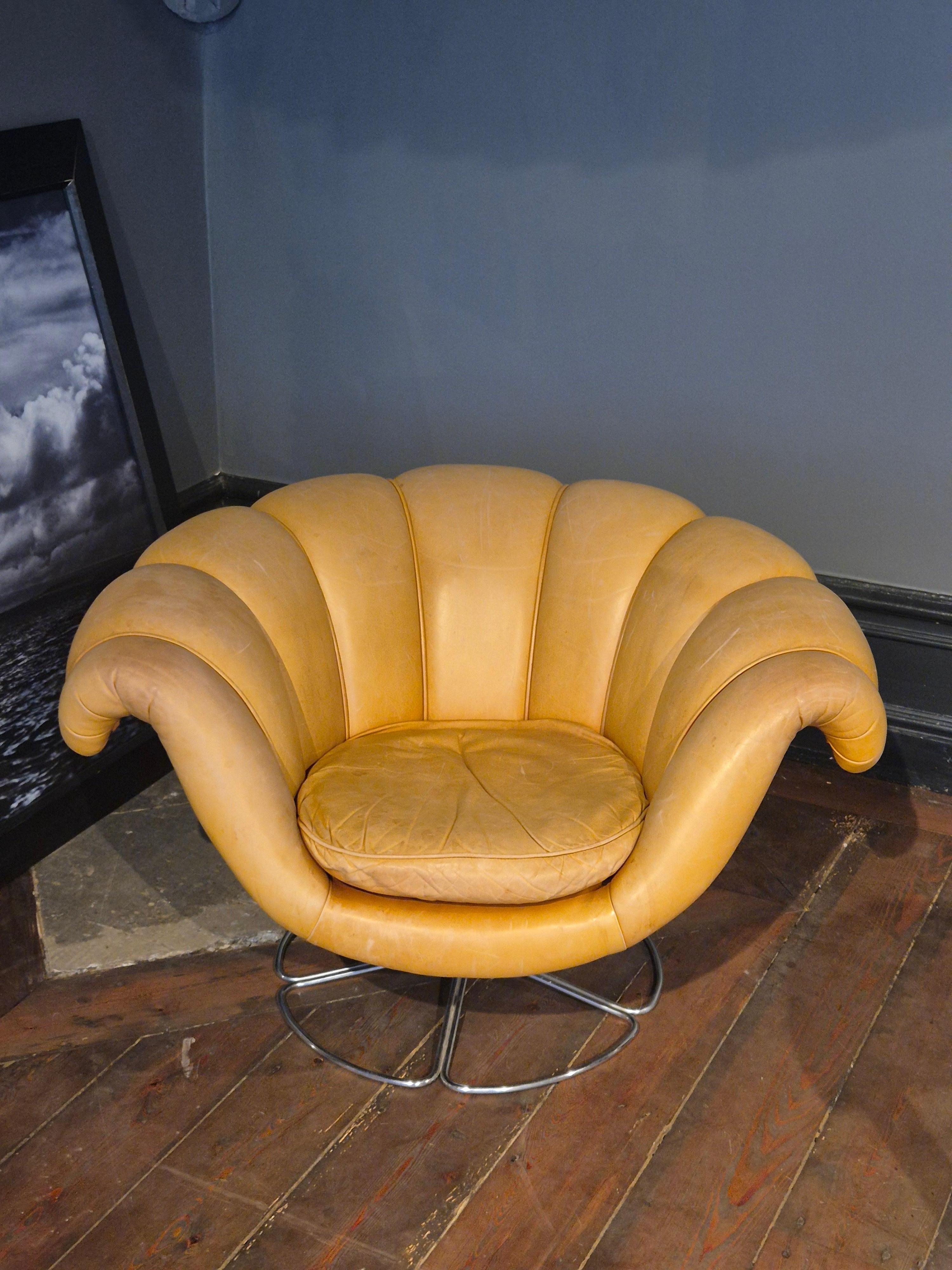 Mid-Century Modern Rare easy chair model 