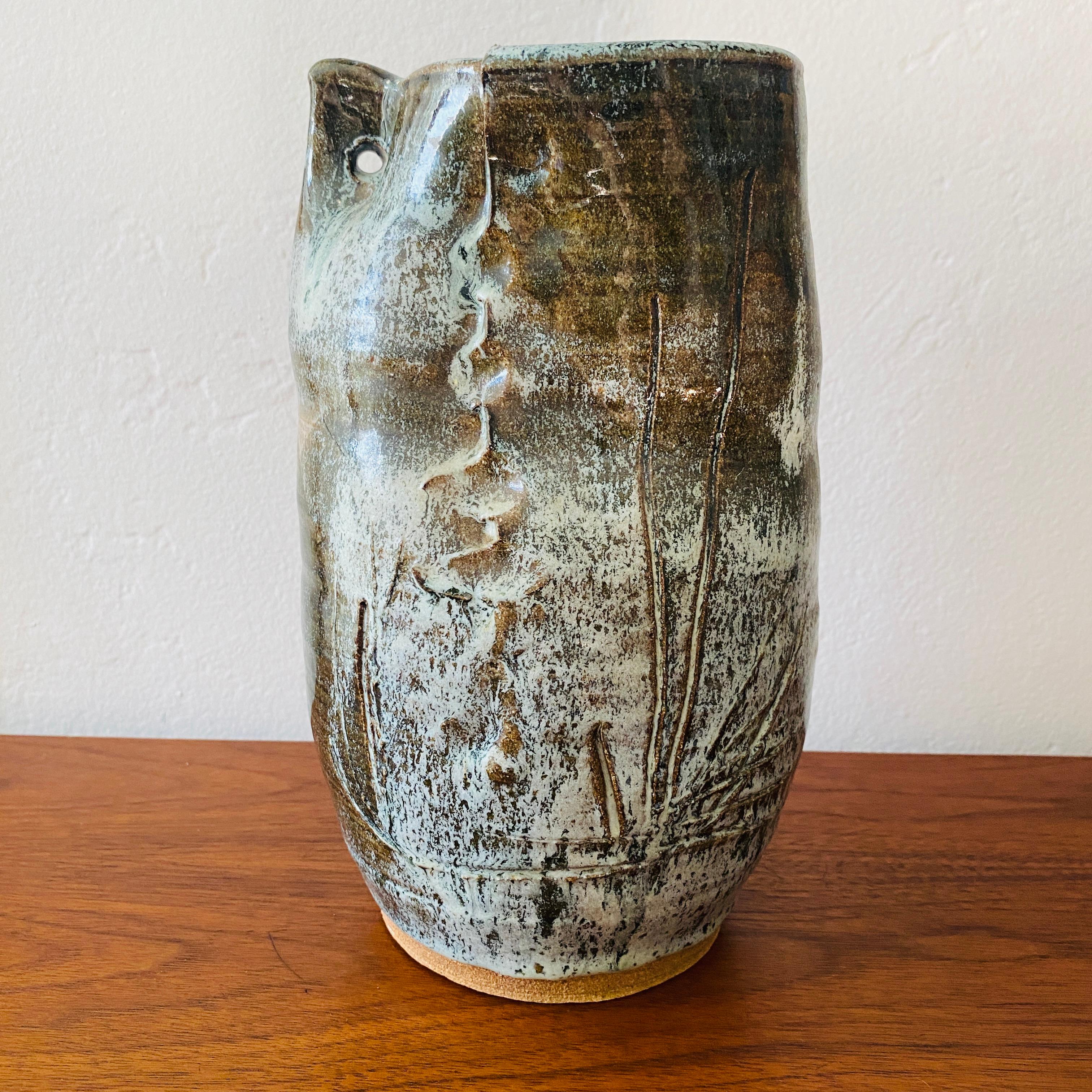Raro vaso in ceramica artistica della California Pottery firmato da Edmund Ronaky in vendita 2