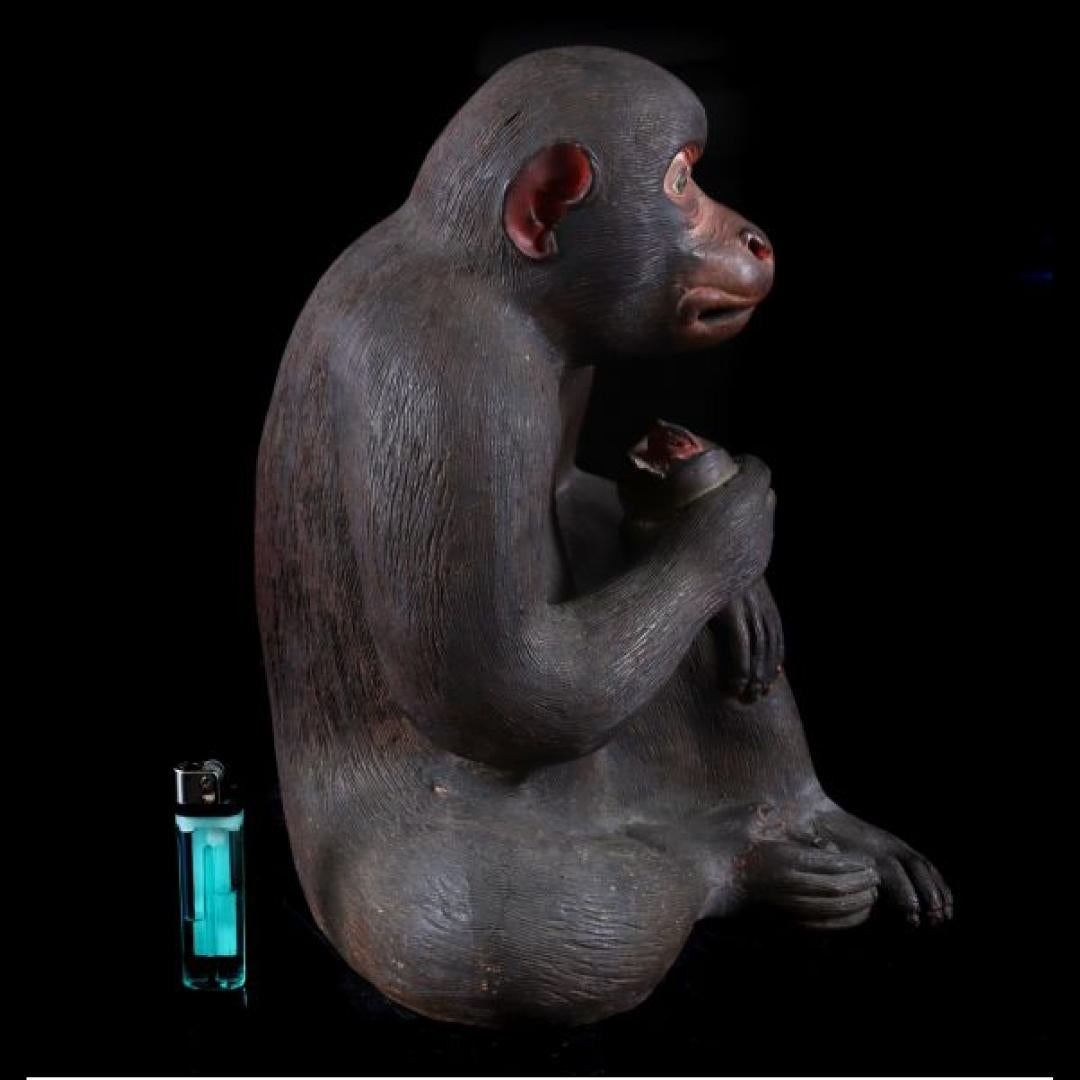 Rare Edo Period traditional Dojin-yaki finely Carved Monkey Figurine For Sale 3