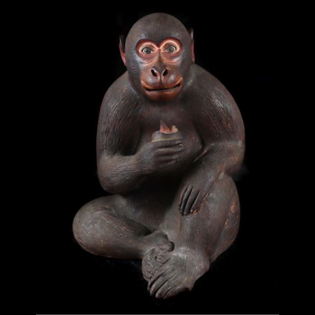 Rare Edo Period traditional Dojin-yaki finely Carved Monkey Figurine For Sale 12