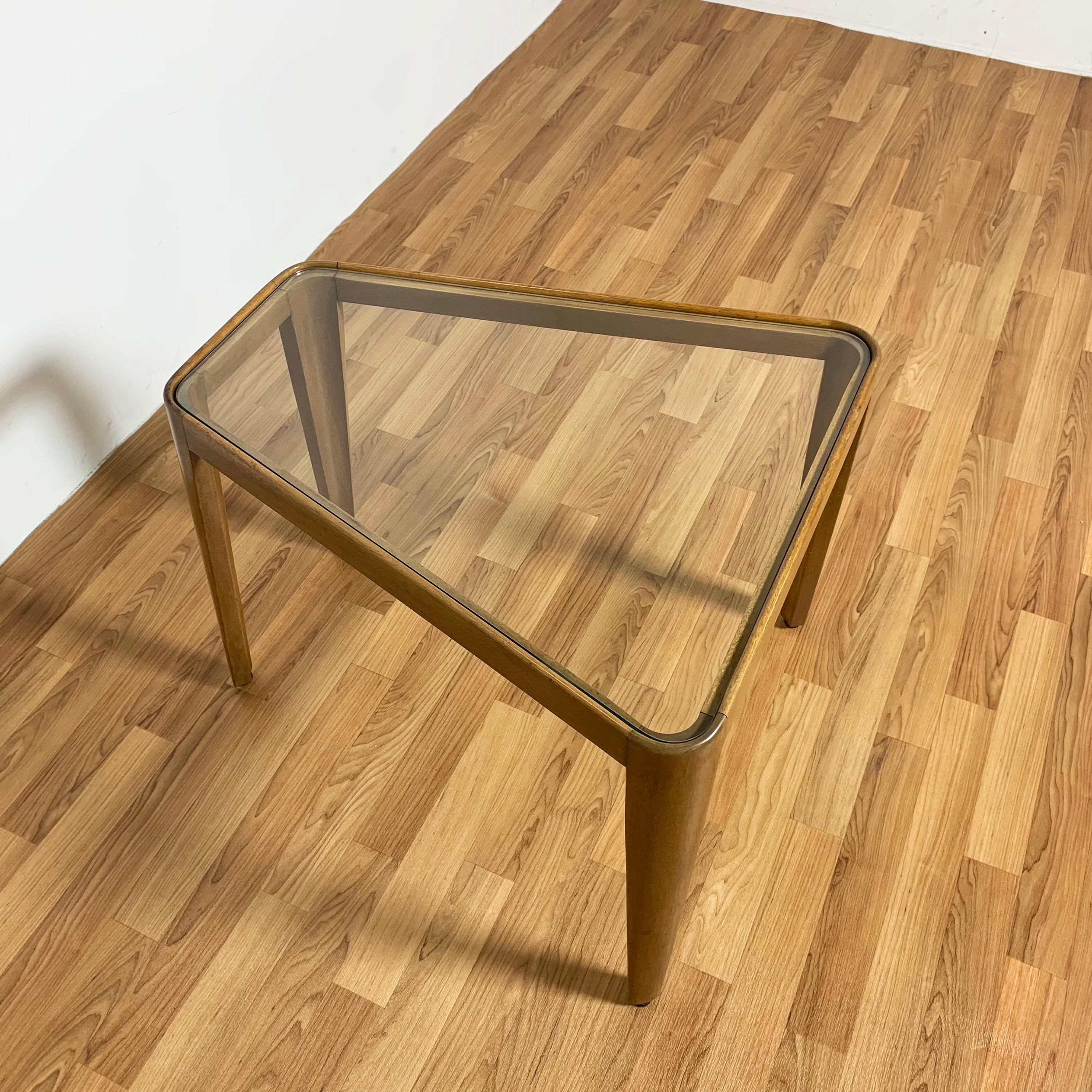 Rare Edward Wormley for Dunbar #4809 Trapezoid Table In Good Condition In Peabody, MA