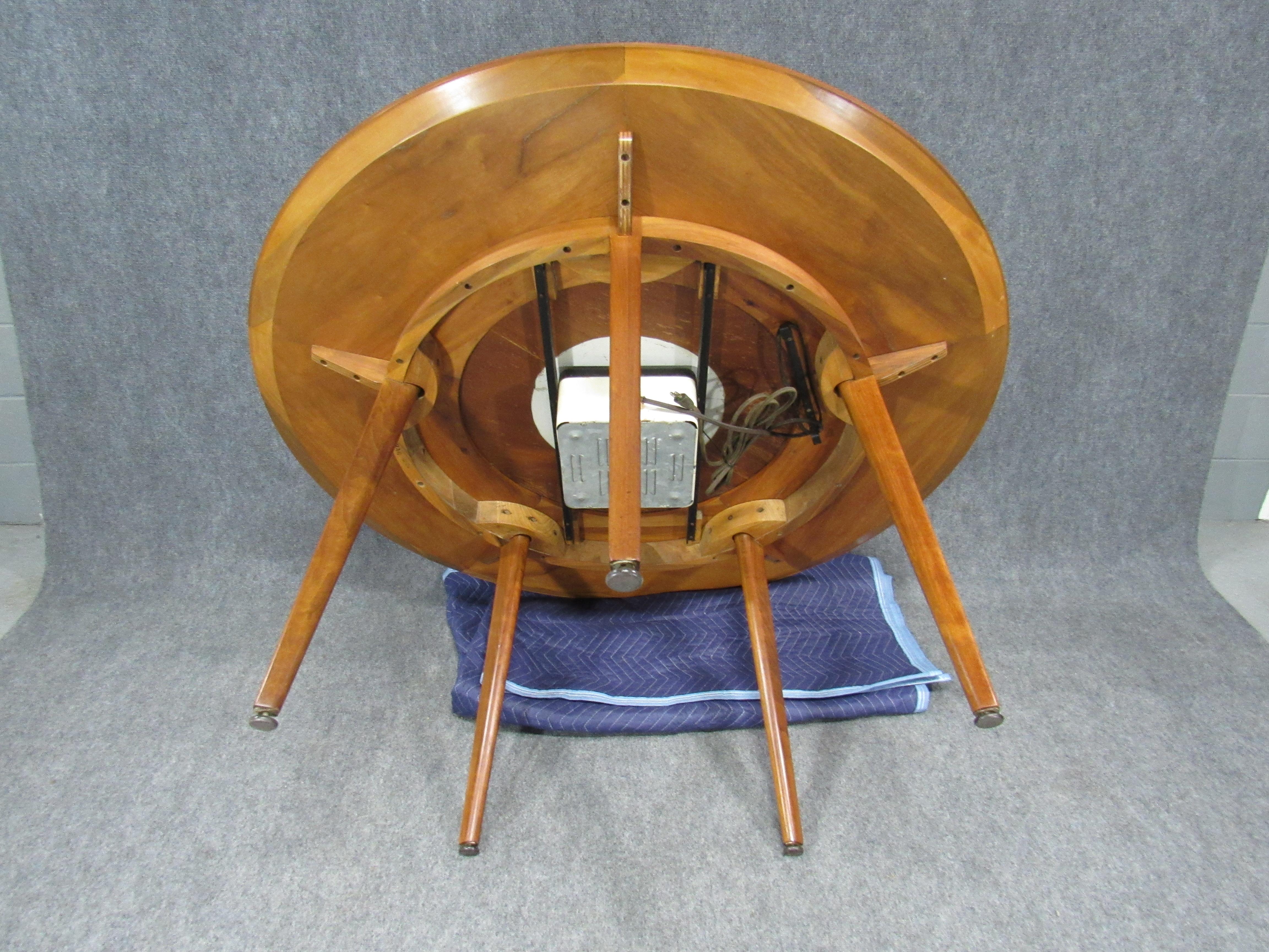 Rare Edward Wormley for Dunbar Lazy Susan Dining Table In Good Condition For Sale In Belmont, MA
