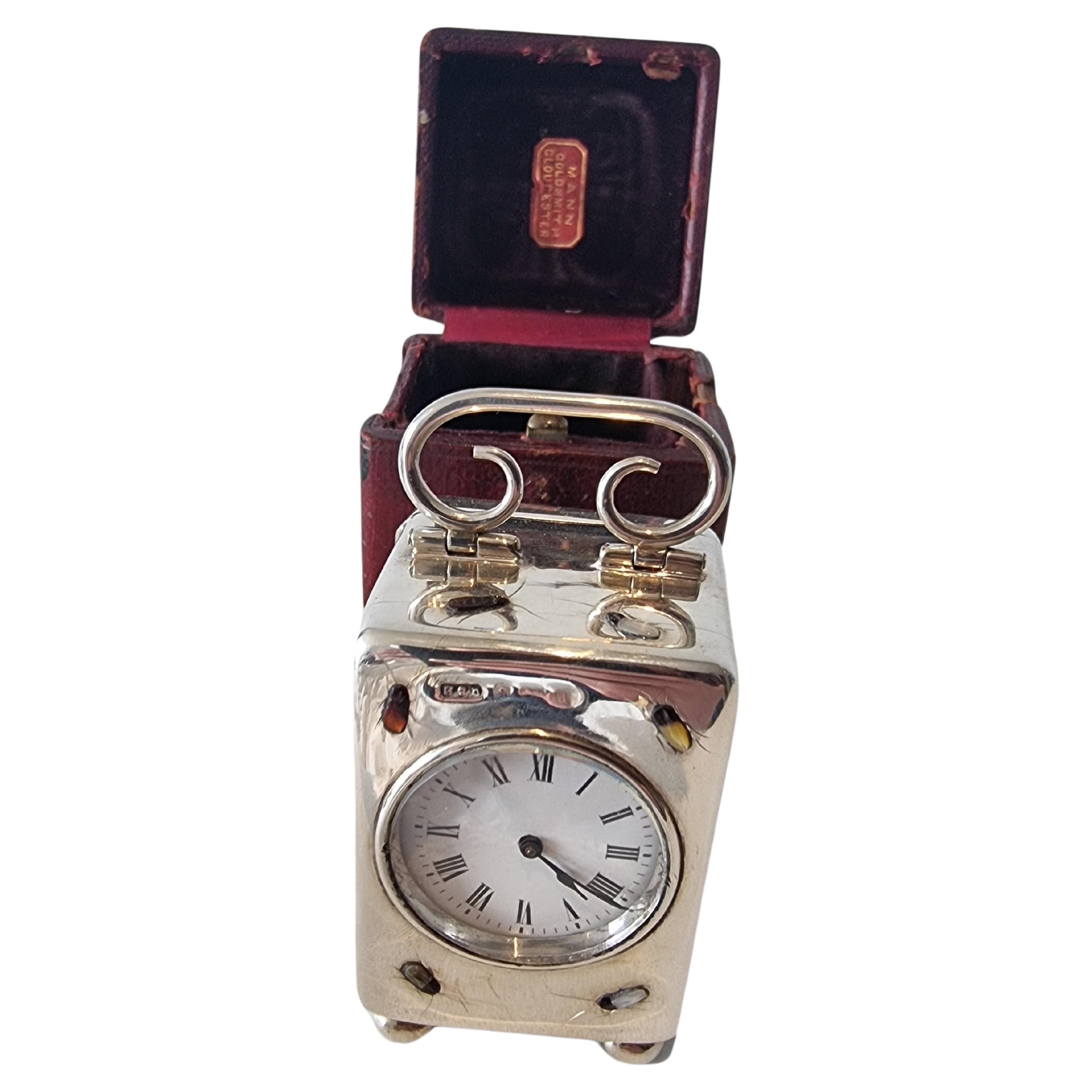 Seltene Edwardian Shibayama und Silber Miniatur Kutsche Uhr im Angebot