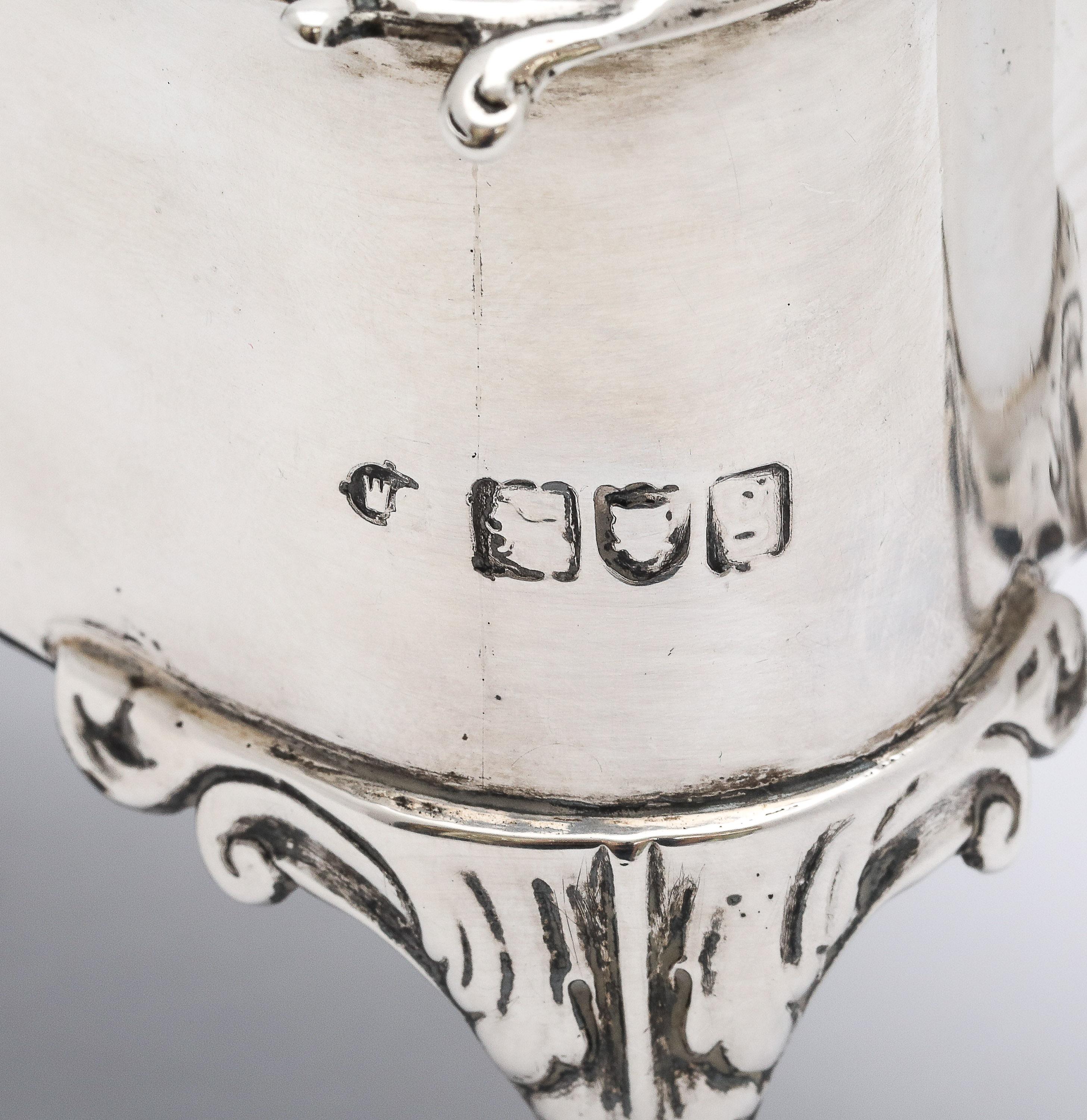 Rare boîte à bijoux édouardienne en argent sterling avec chérubin dessiné - par William Comyns en vente 1