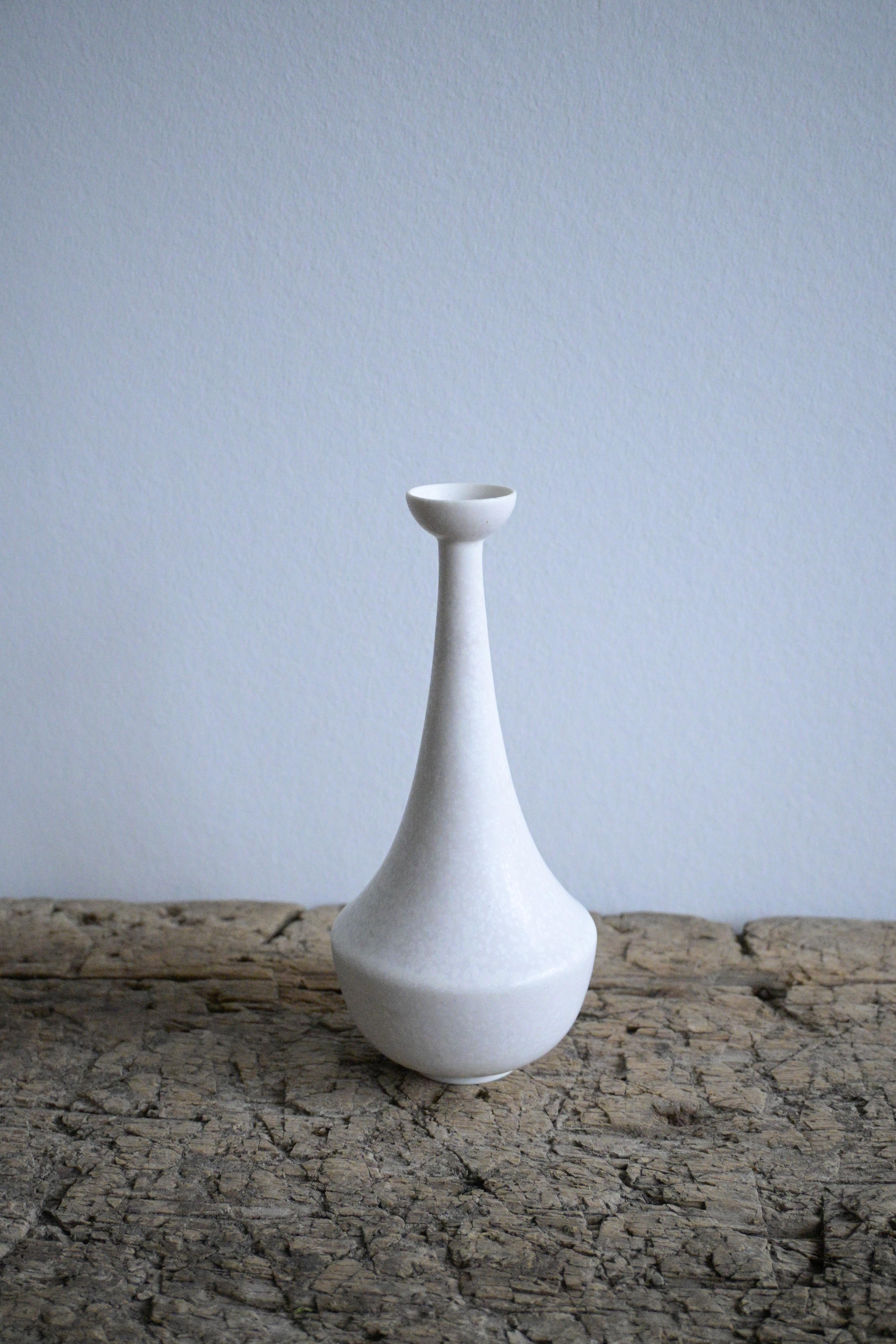 Ceramic Rare Egg-shell Mimosa White Vase by Gunnar Nylund for Rörstrand, Sweden, 1950s For Sale