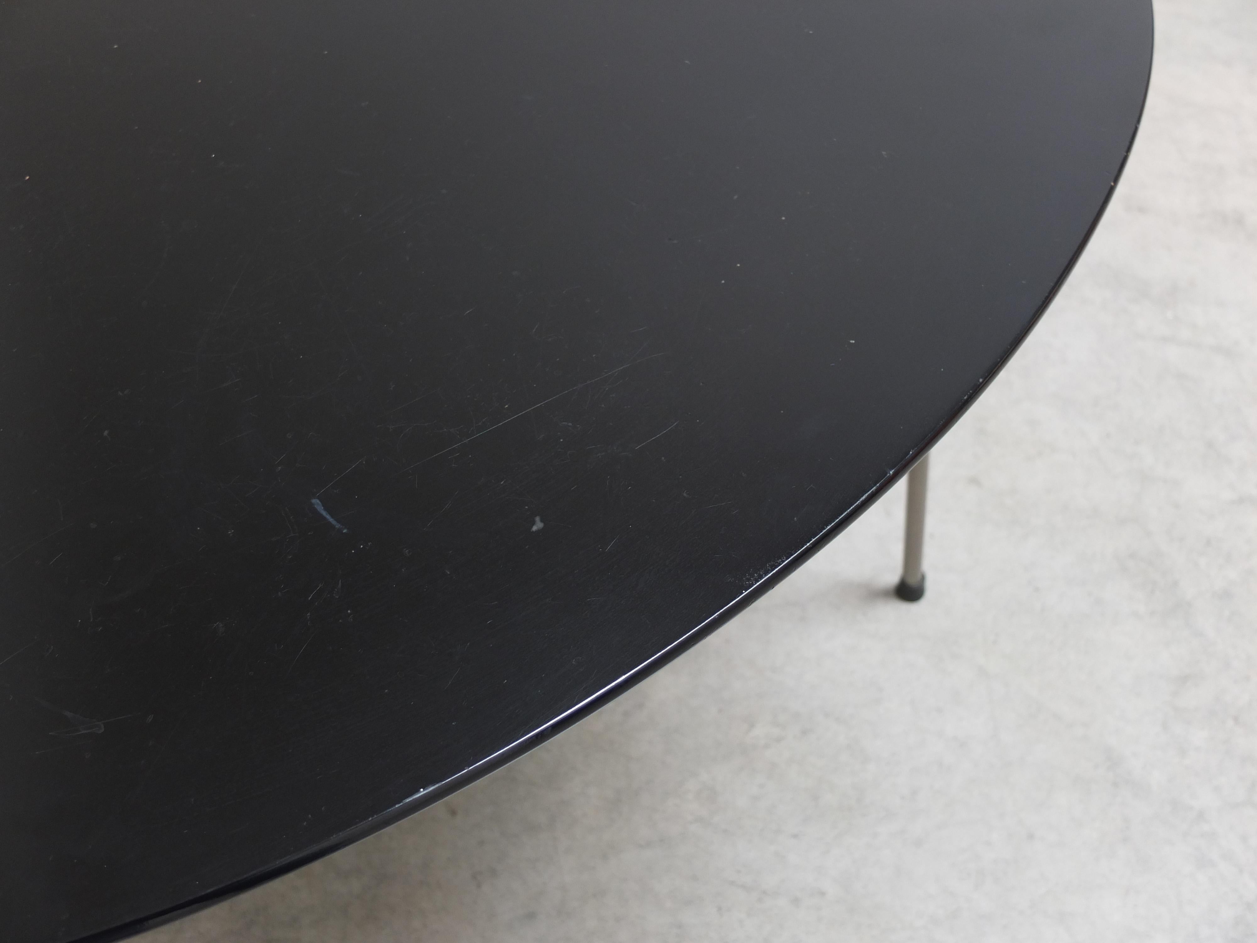 Rare 'Egg' Table by Arne Jacobsen for Fritz Hansen, 1952 For Sale 5