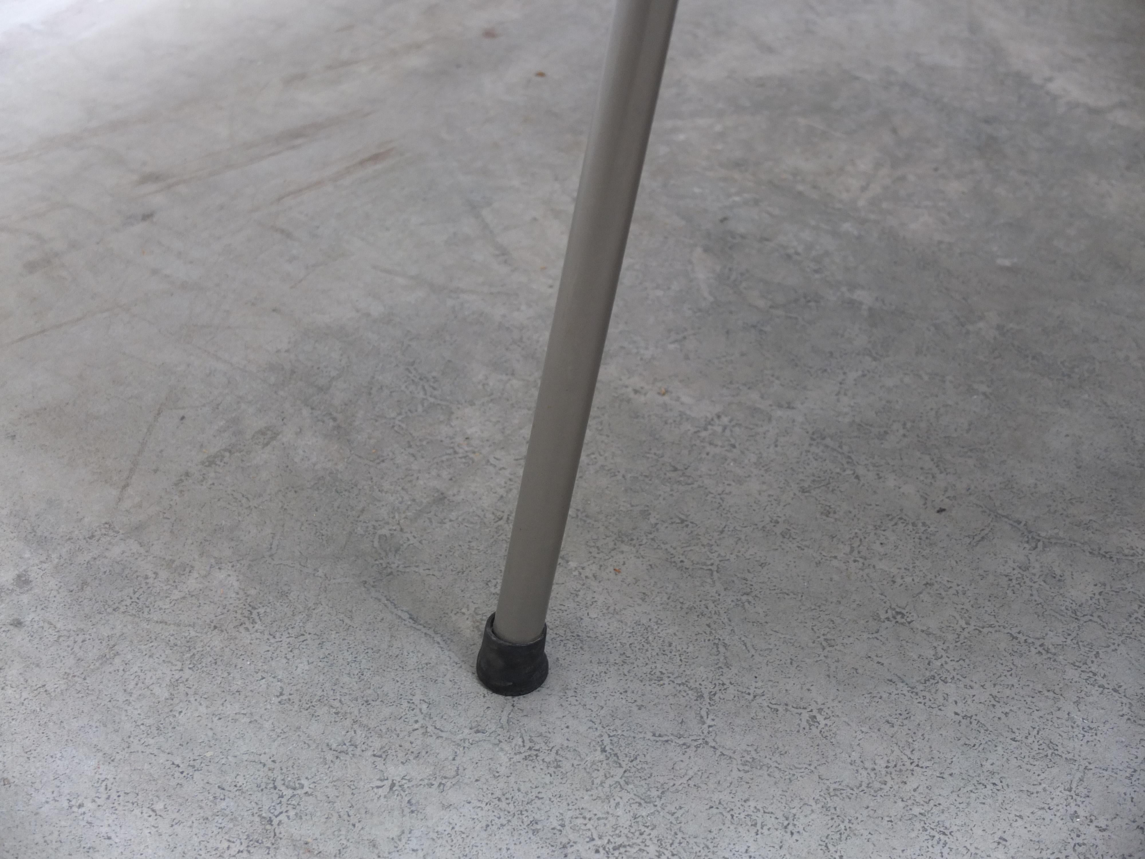 Rare 'Egg' Table by Arne Jacobsen for Fritz Hansen, 1952 For Sale 6