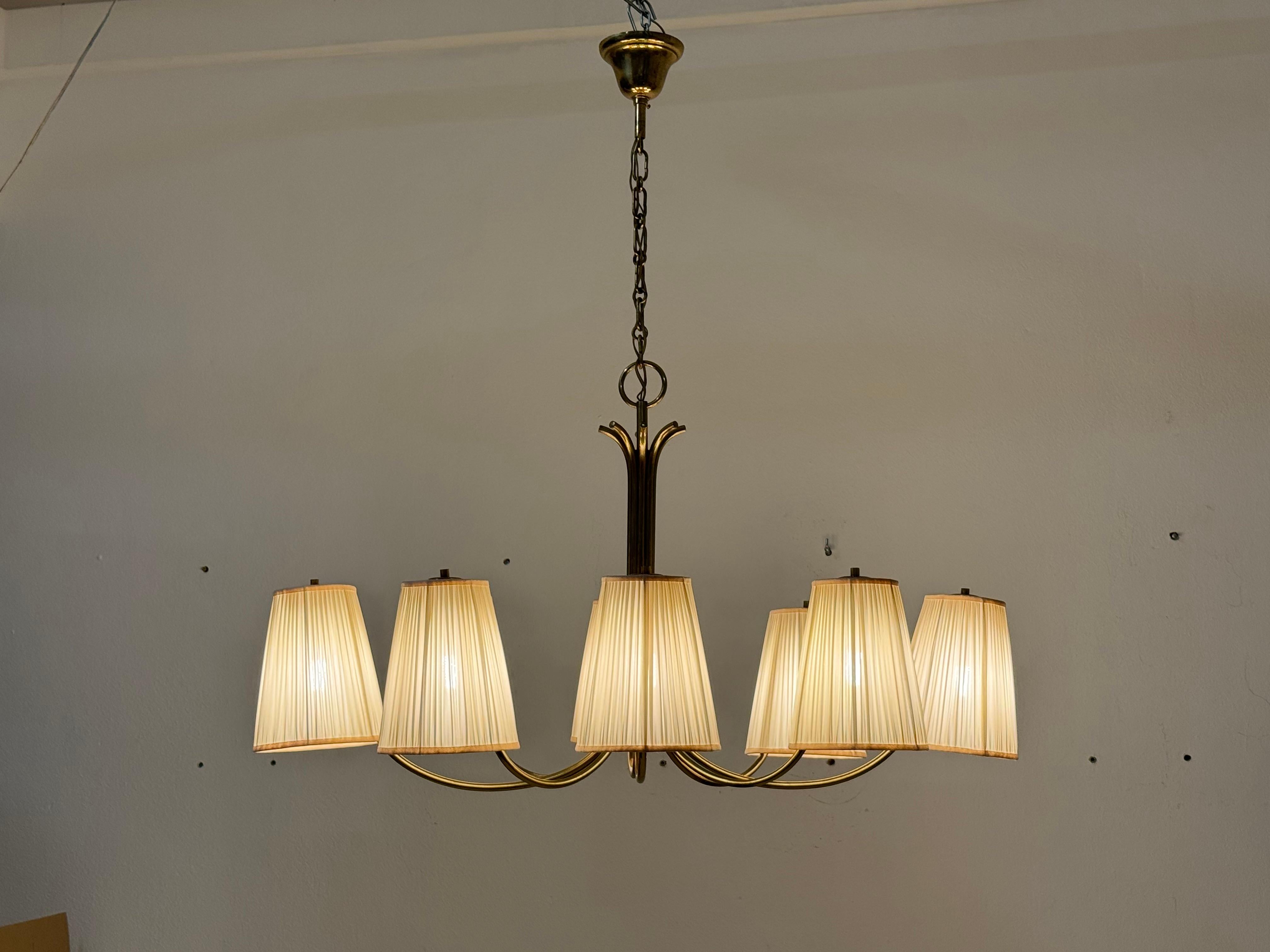 Rare Eight Arms Chandelier by Josef Frank for Kalmar In Good Condition For Sale In Vienna, AT