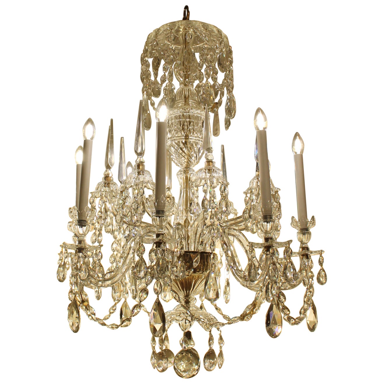 Rare Lustre à huit lumières et huit obélisques de style géorgien en vente