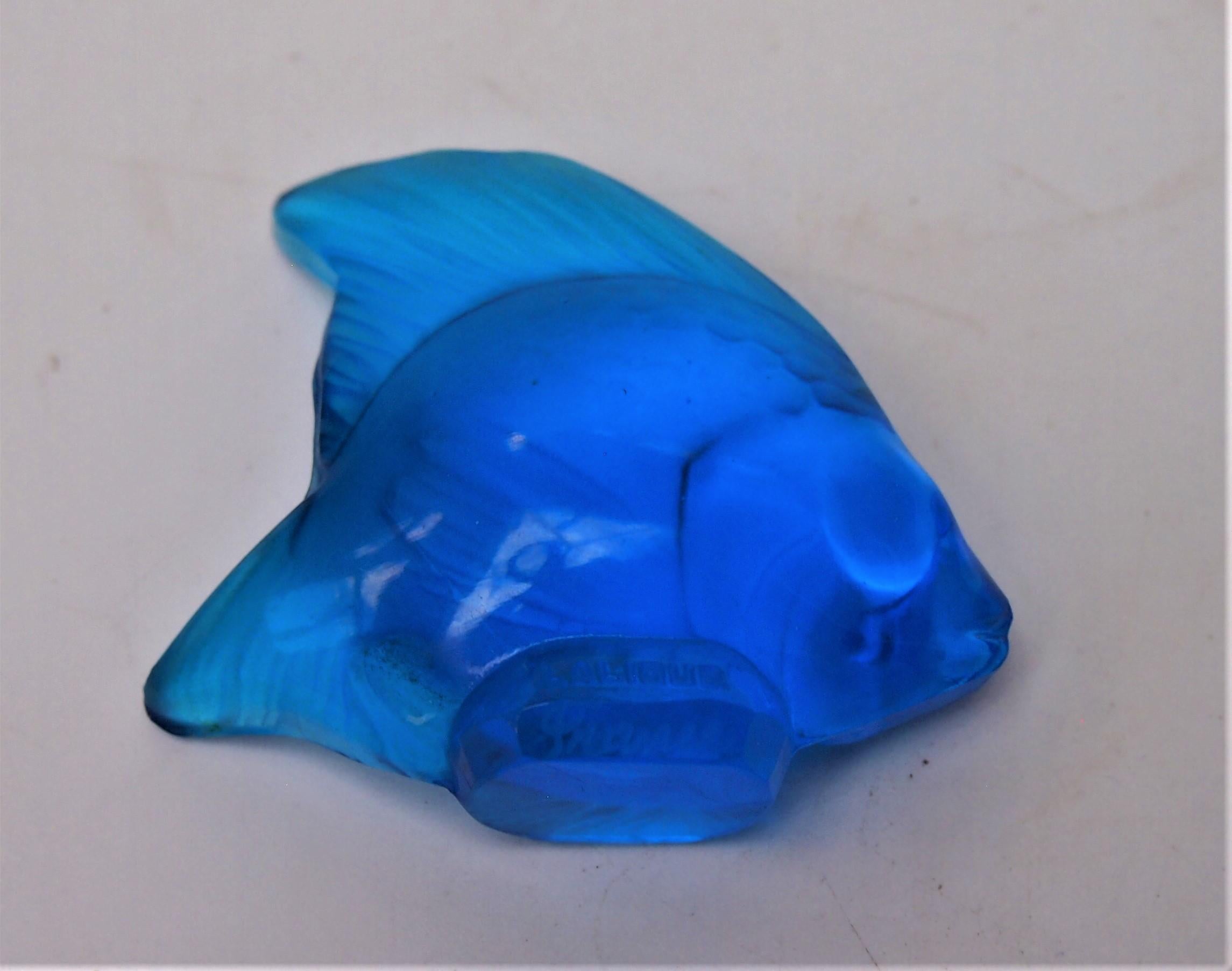 Early 20th Century Rare Electric Blue  Rene Lalique Poisson Cachet Original from 1920s For Sale