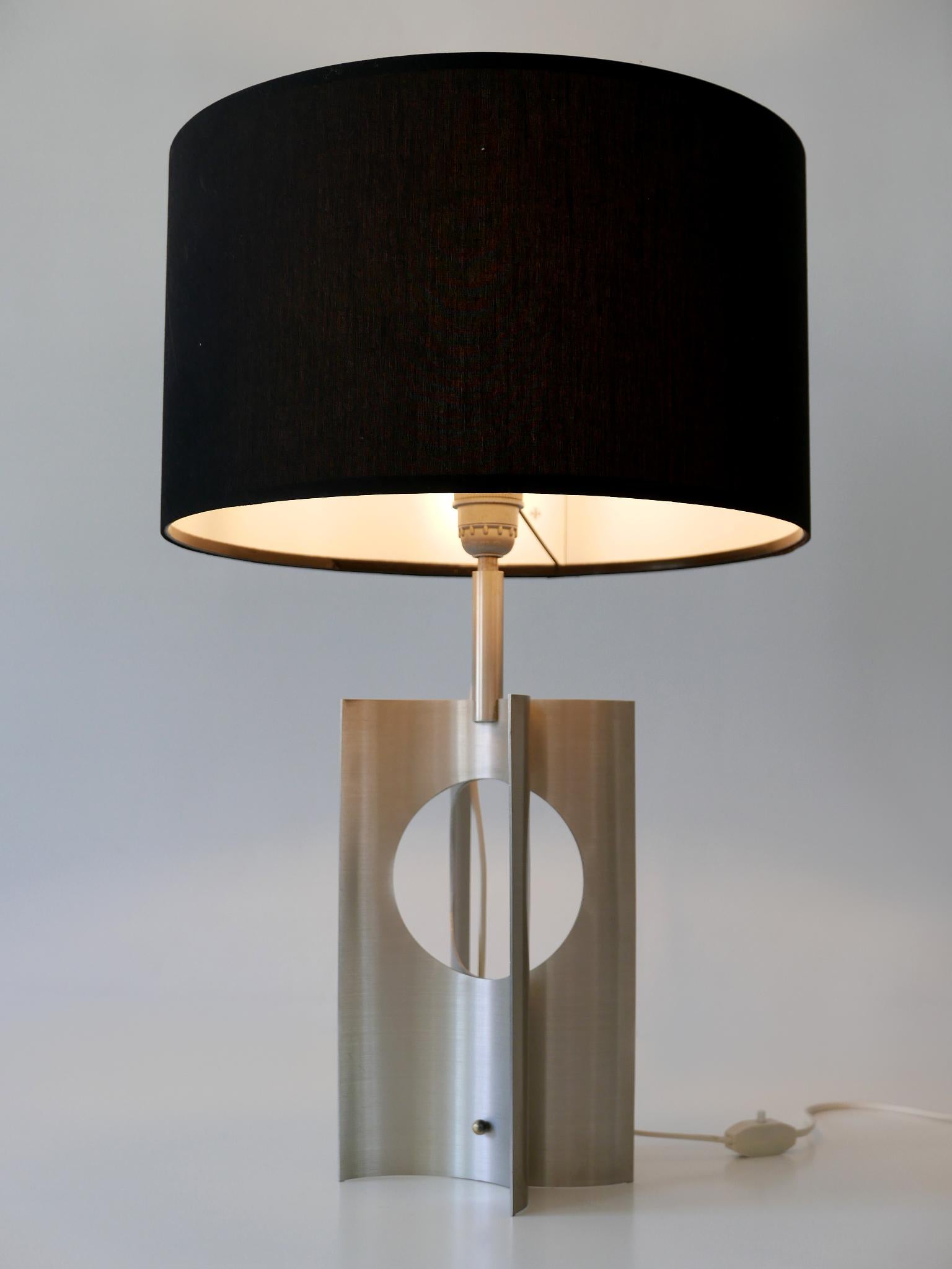 Late 20th Century Rare & Elegant Mid Century Modern Brushed Aluminum Table Lamp France 1970s For Sale