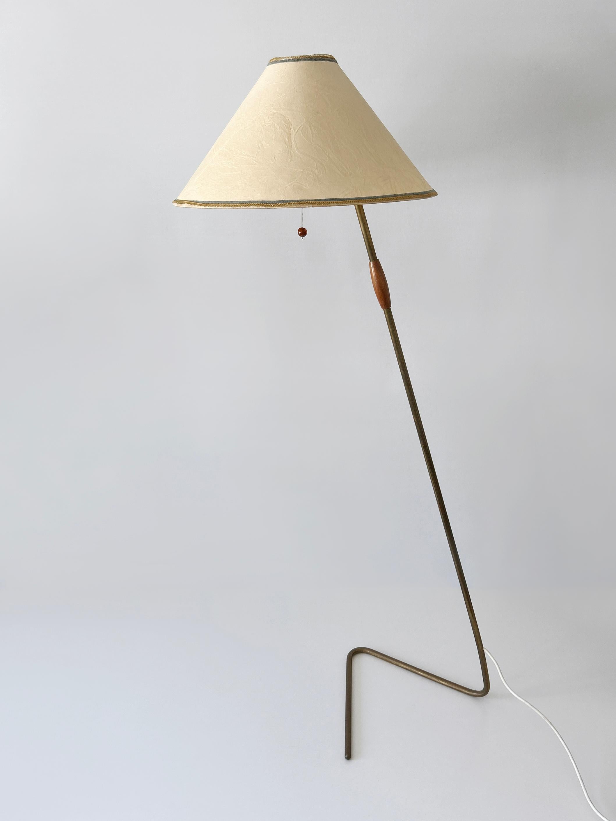 Mid-Century Modern Rare et élégant lampadaire moderne du milieu du siècle 'Flamingo' par J.T. Kalmar 1960s en vente