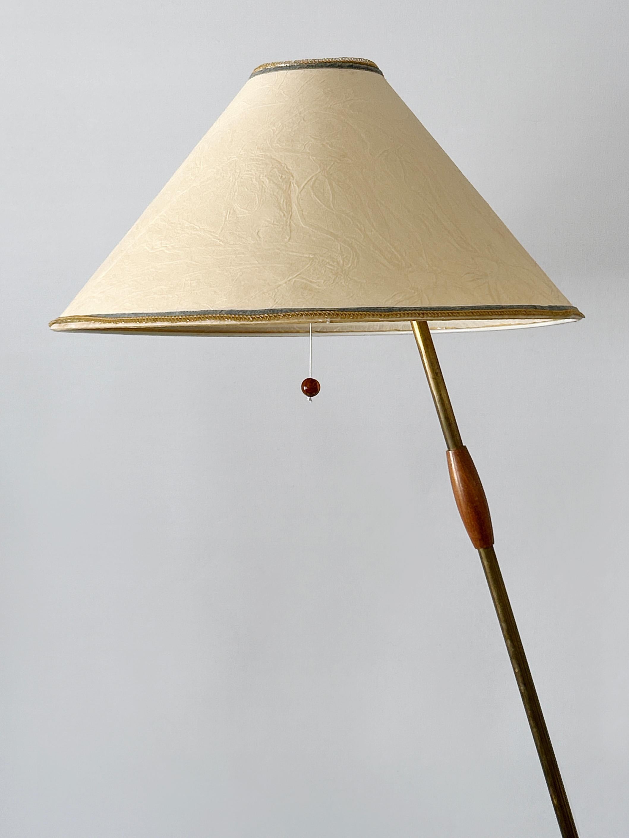 Rare et élégant lampadaire moderne du milieu du siècle 'Flamingo' par J.T. Kalmar 1960s Bon état - En vente à Munich, DE