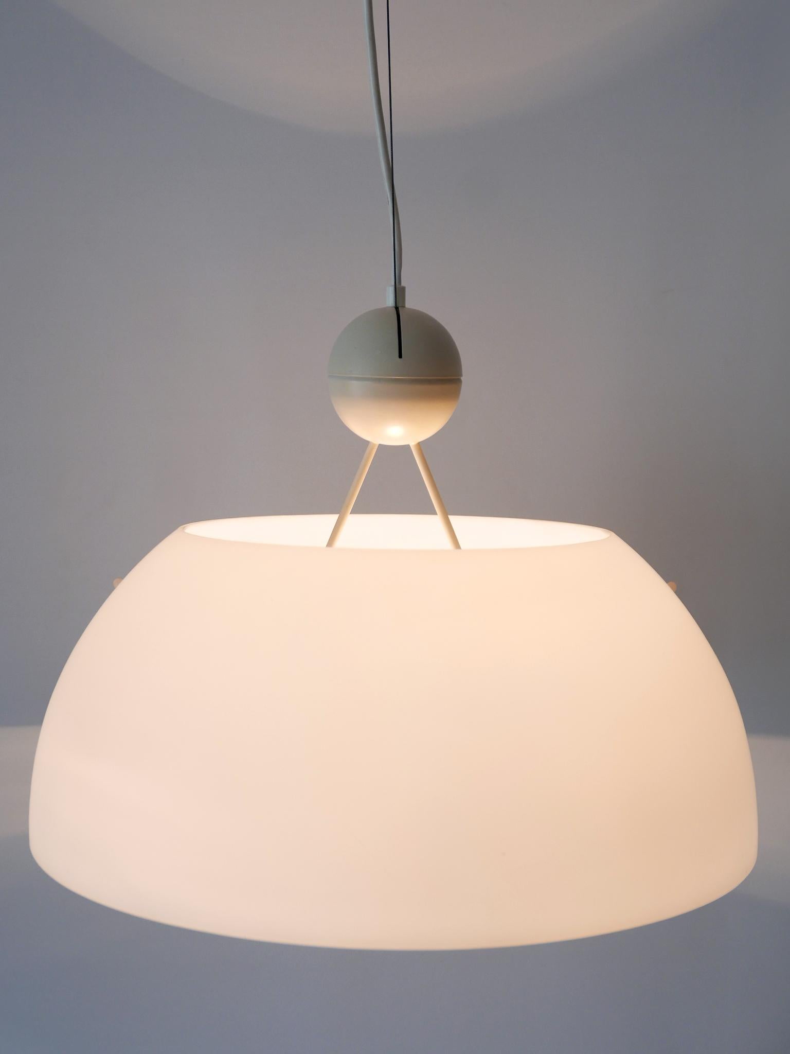 Rare & Elegant Mid-Century Modern Pendant Lamp or Hanging Light Italy 1970s For Sale 11