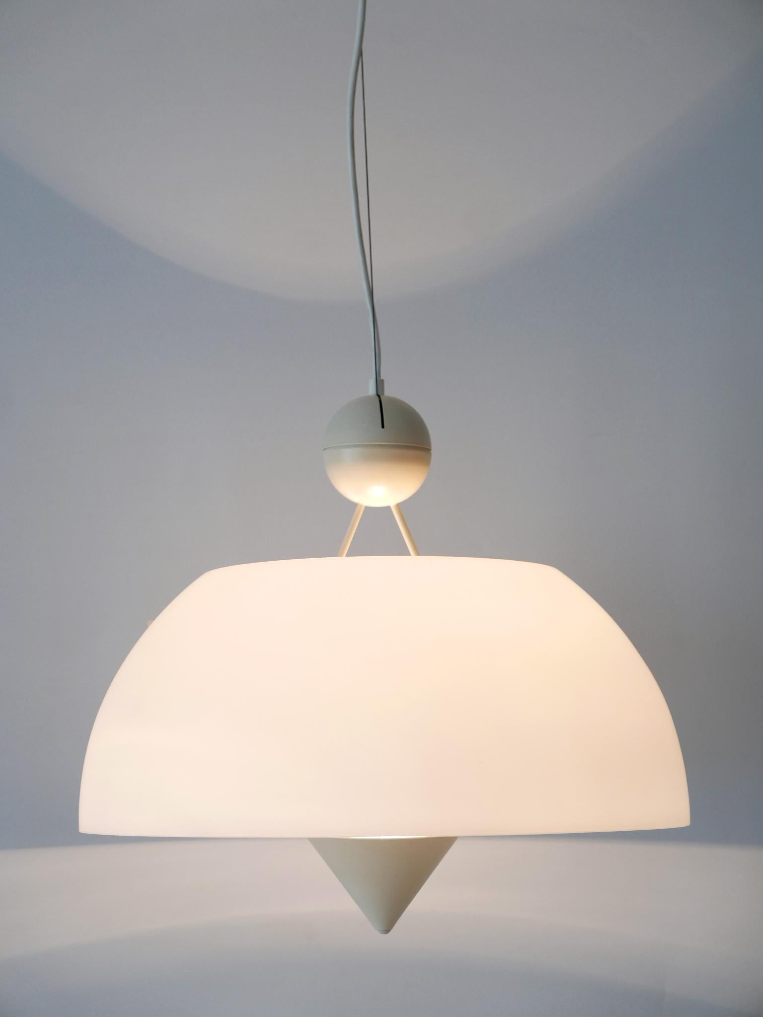 Rare & Elegant Mid-Century Modern Pendant Lamp or Hanging Light Italy 1970s For Sale 2