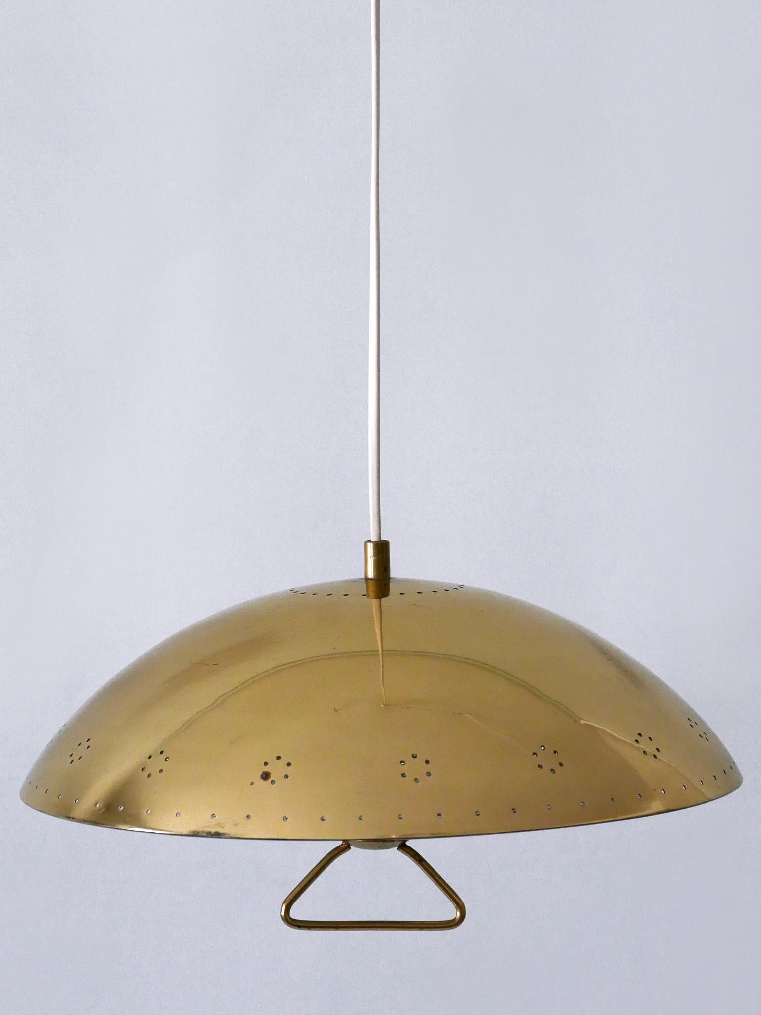 Rara ed elegante lampada a sospensione in metallo traforato della metà del secolo scorso, Germania 1950 in vendita 2