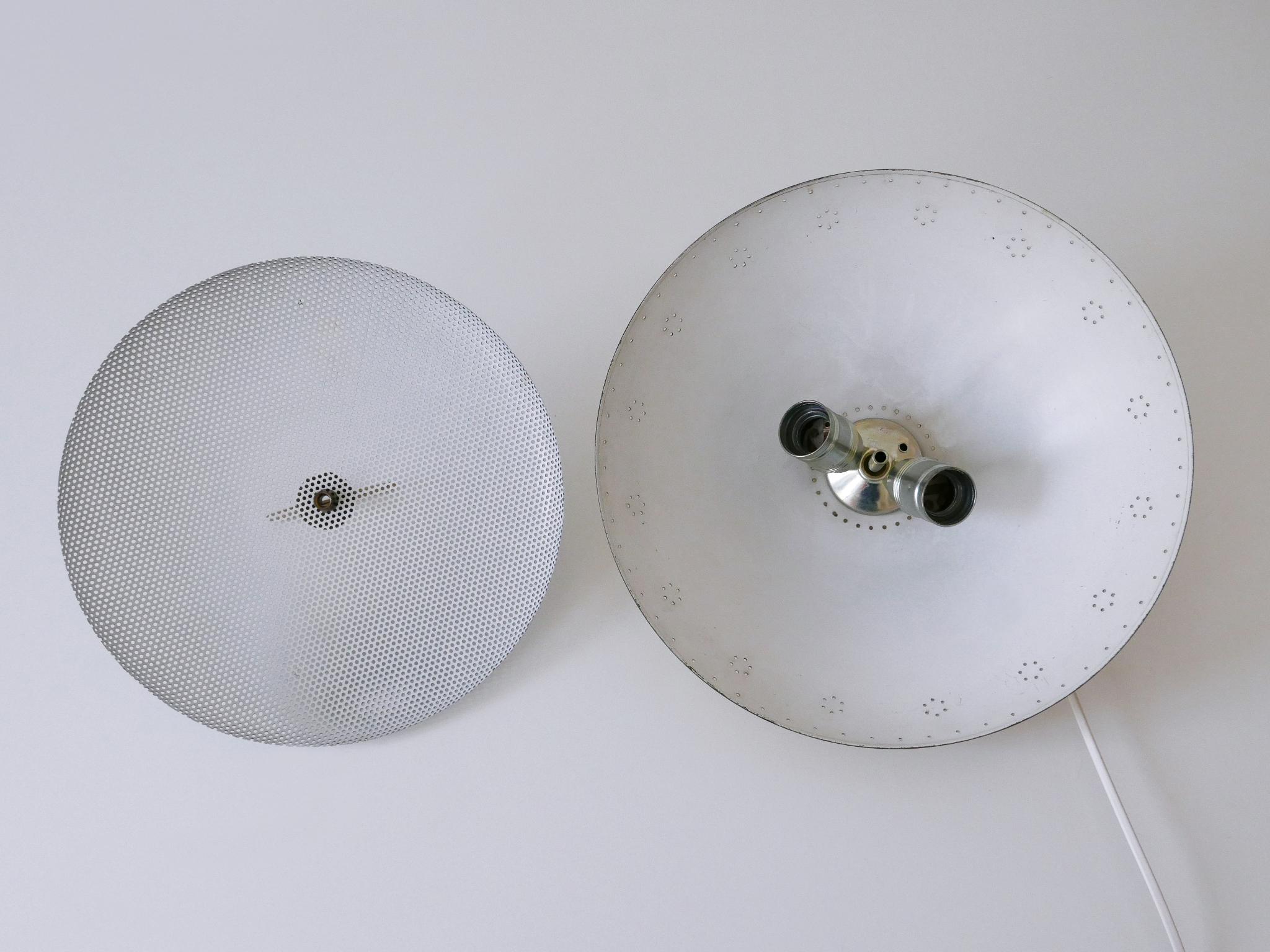 Rara ed elegante lampada a sospensione in metallo traforato della metà del secolo scorso, Germania 1950 in vendita 12