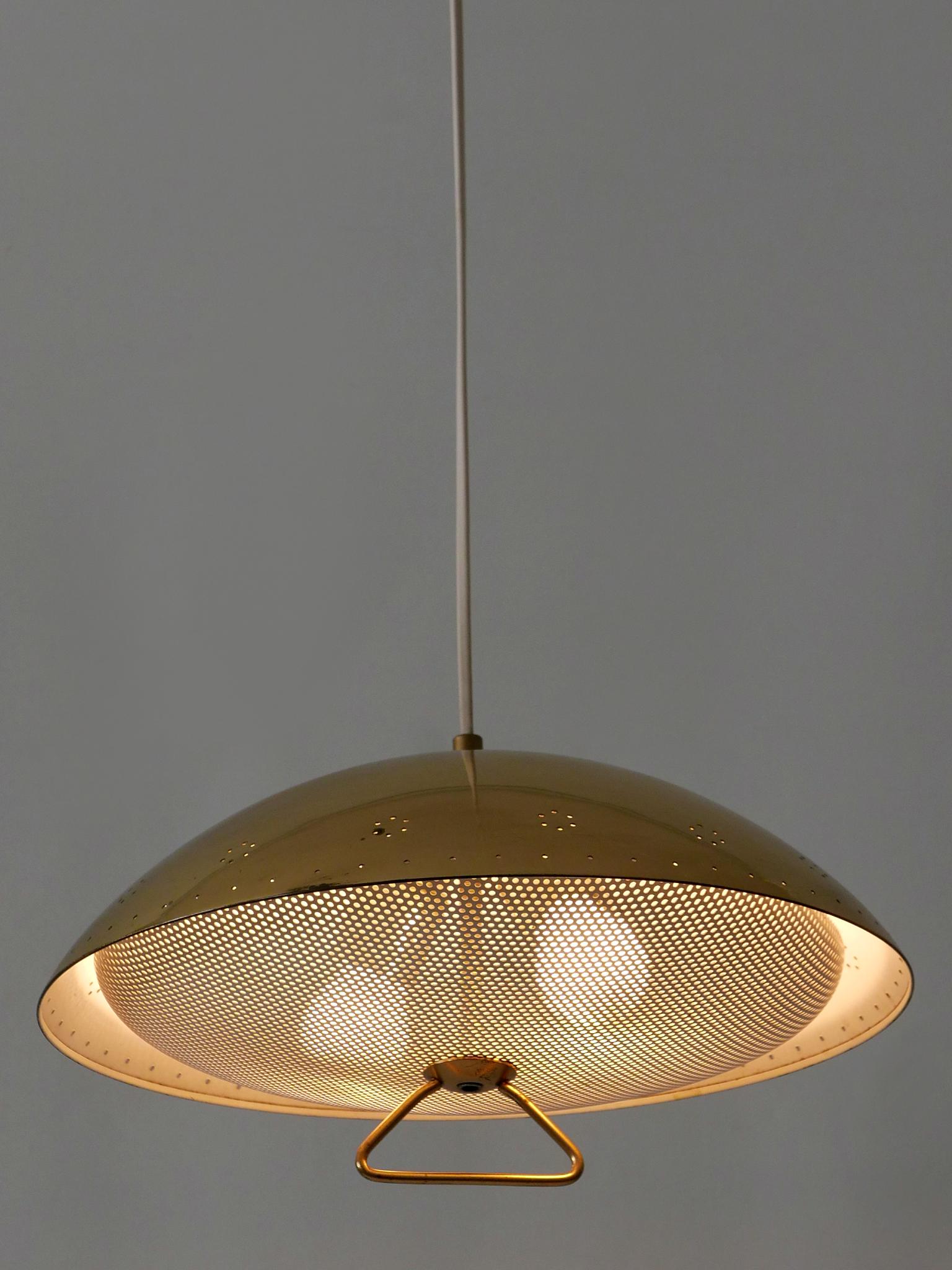 Rara ed elegante lampada a sospensione in metallo traforato della metà del secolo scorso, Germania 1950 in vendita 1