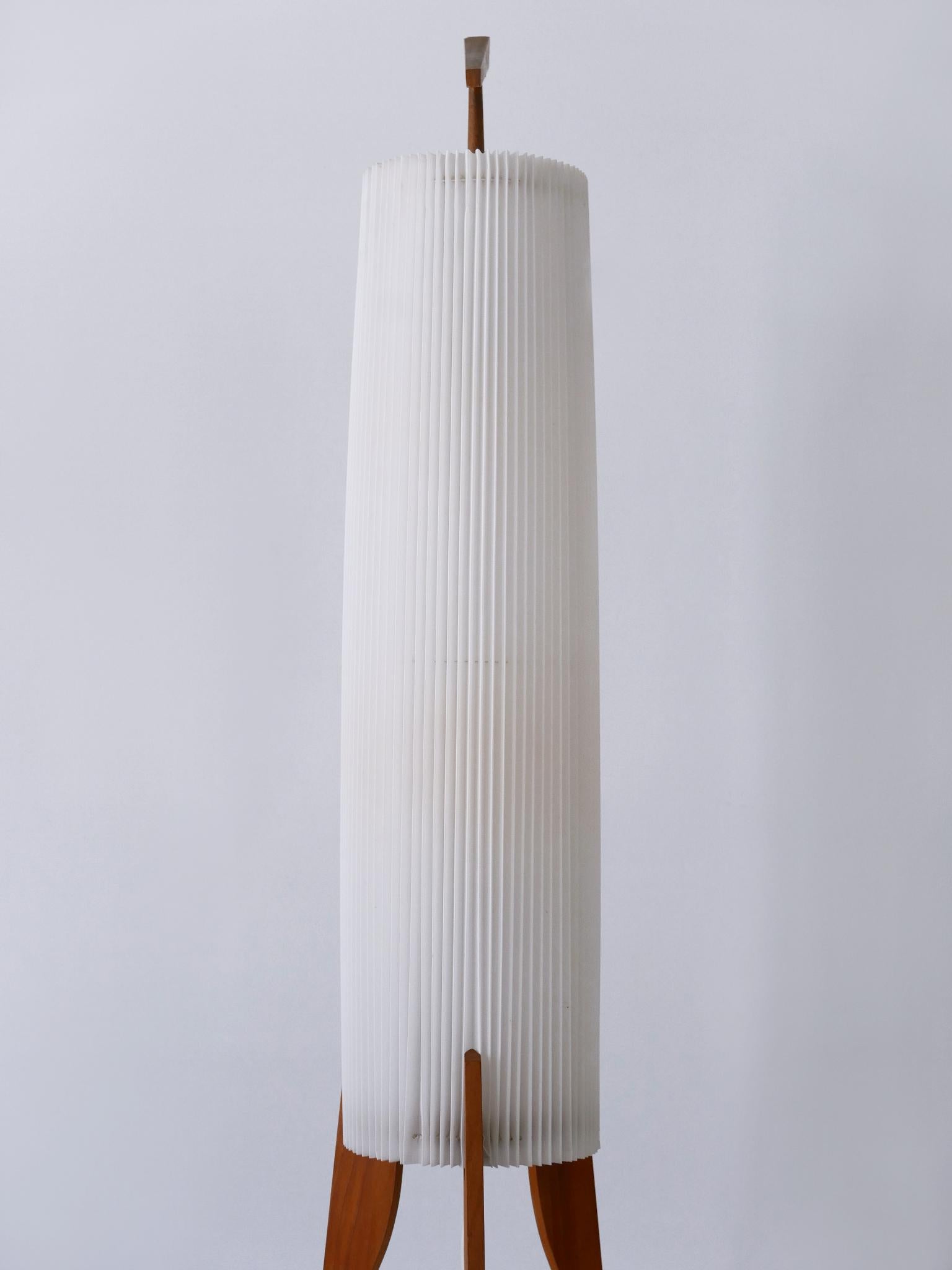 Rare et élégant lampadaire scandinave moderne mi-siècle à deux branches des années 1960 en vente 5