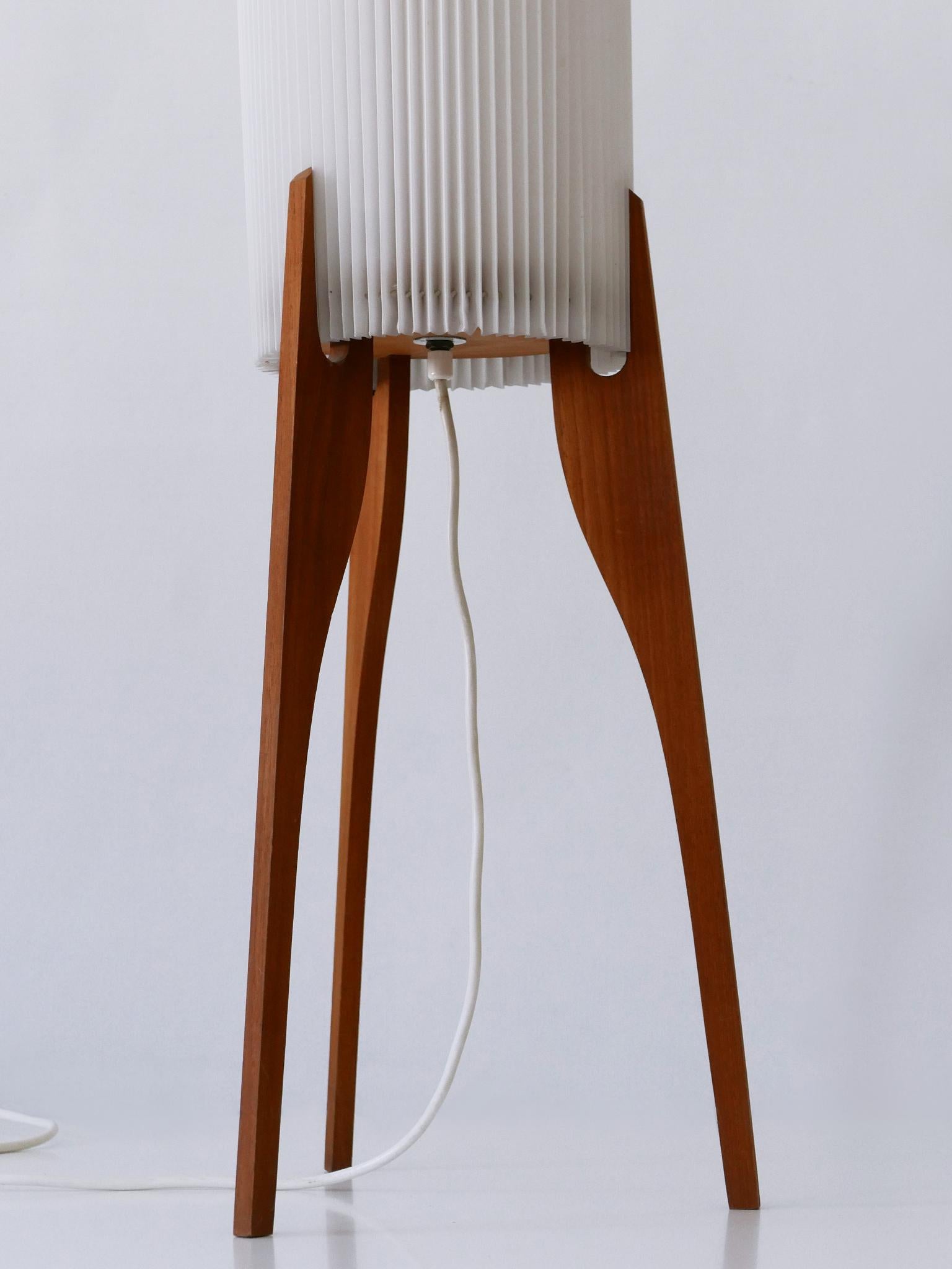 Rare et élégant lampadaire scandinave moderne mi-siècle à deux branches des années 1960 en vente 6