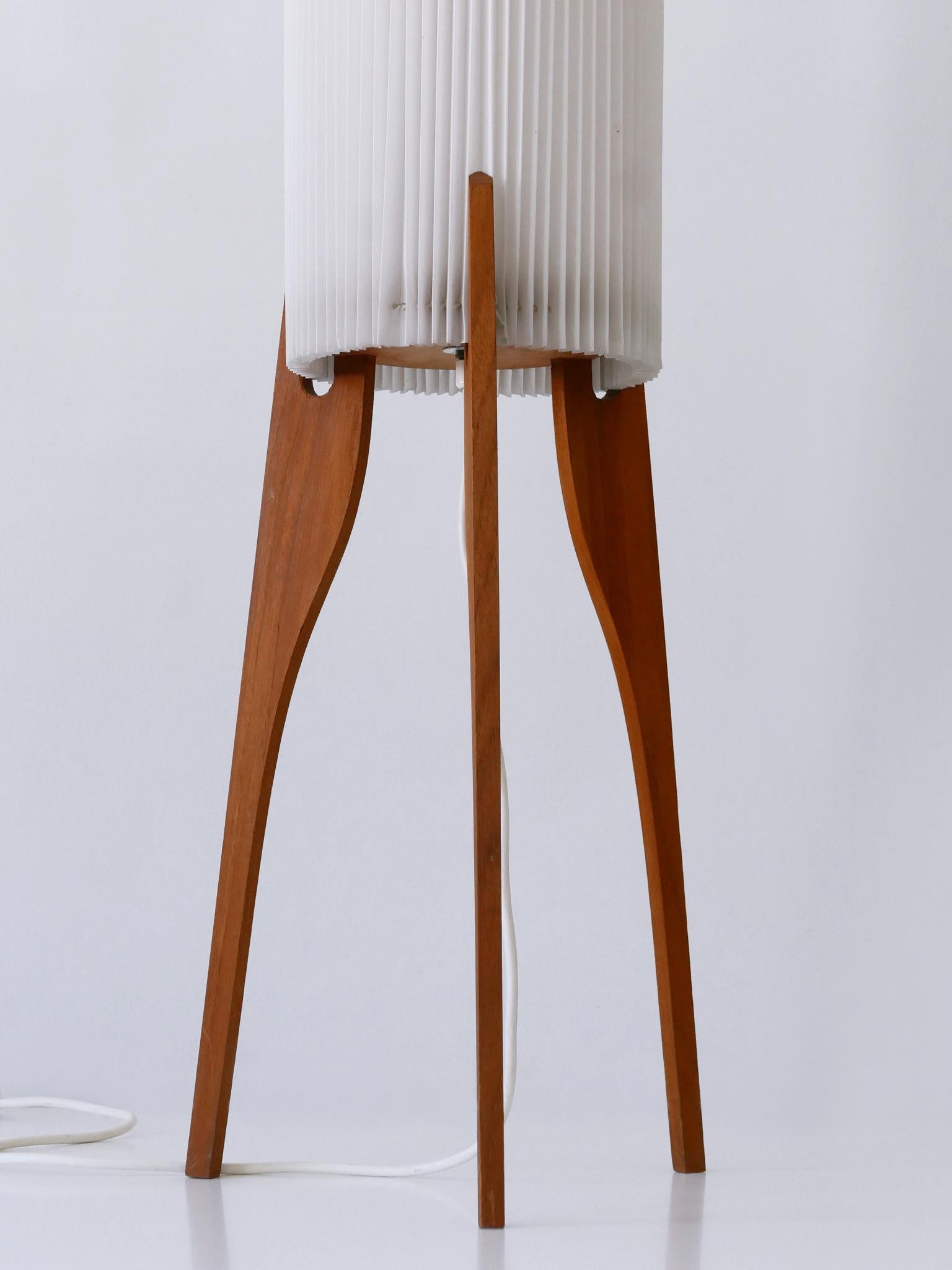 Rare et élégant lampadaire scandinave moderne mi-siècle à deux branches des années 1960 en vente 7