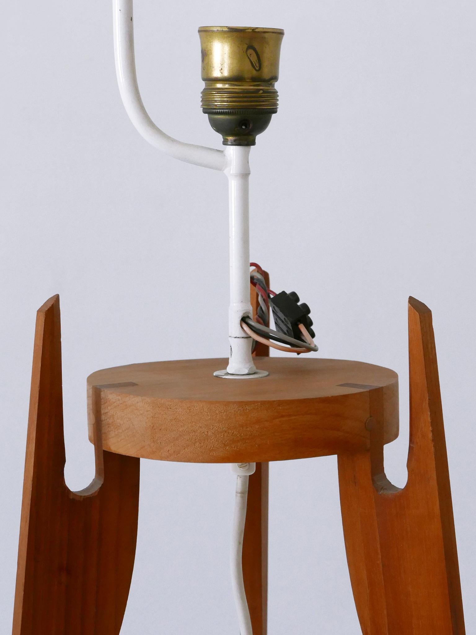 Rare et élégant lampadaire scandinave moderne mi-siècle à deux branches des années 1960 en vente 11