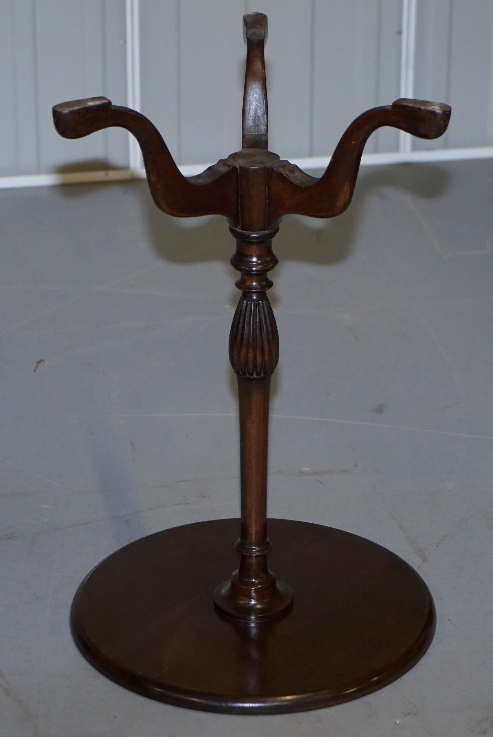 Rare Elegantly Carved Scottish Antique Mahogany Tripod Lamp Side End Wine Table 8