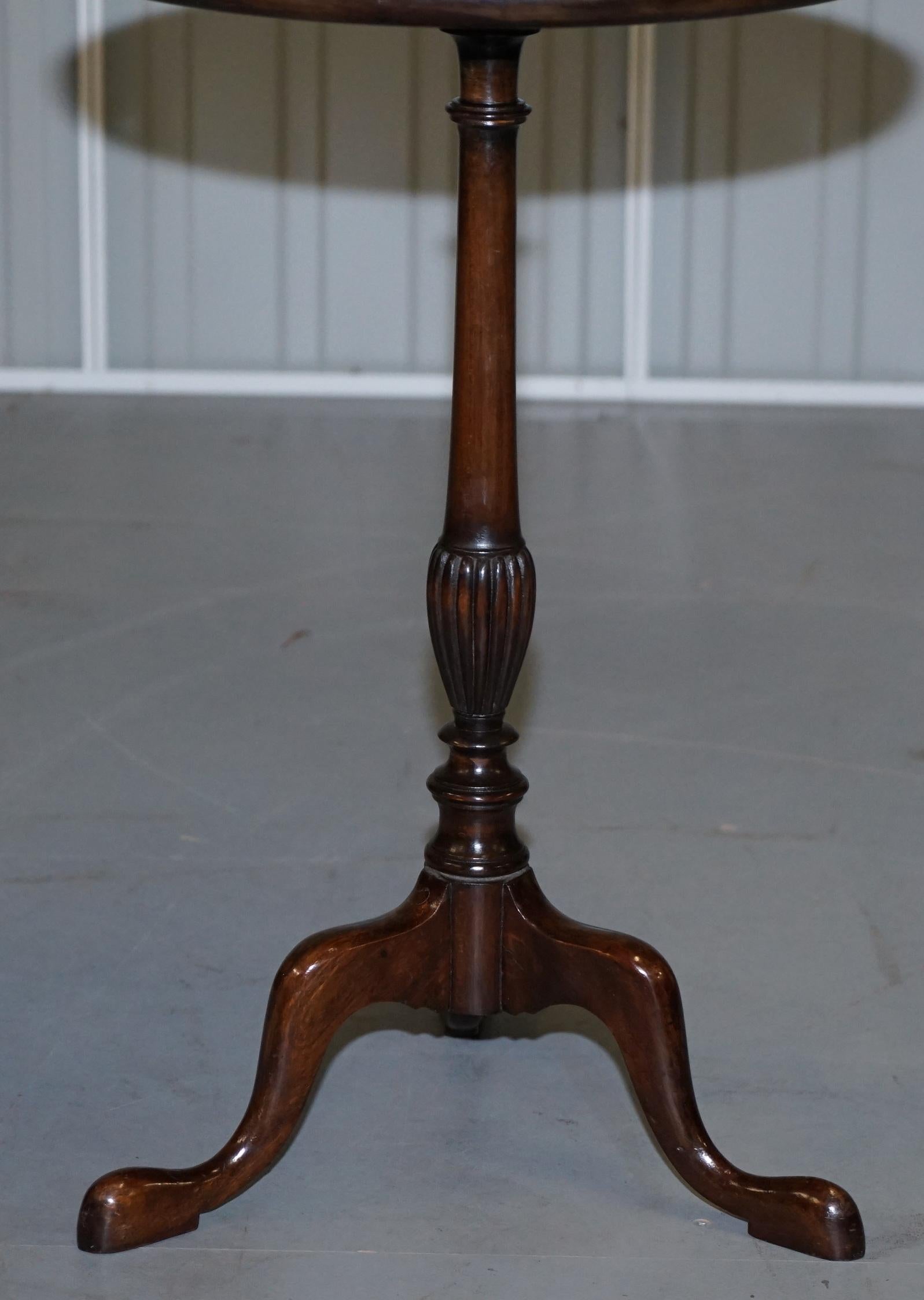 Rare Elegantly Carved Scottish Antique Mahogany Tripod Lamp Side End Wine Table 1