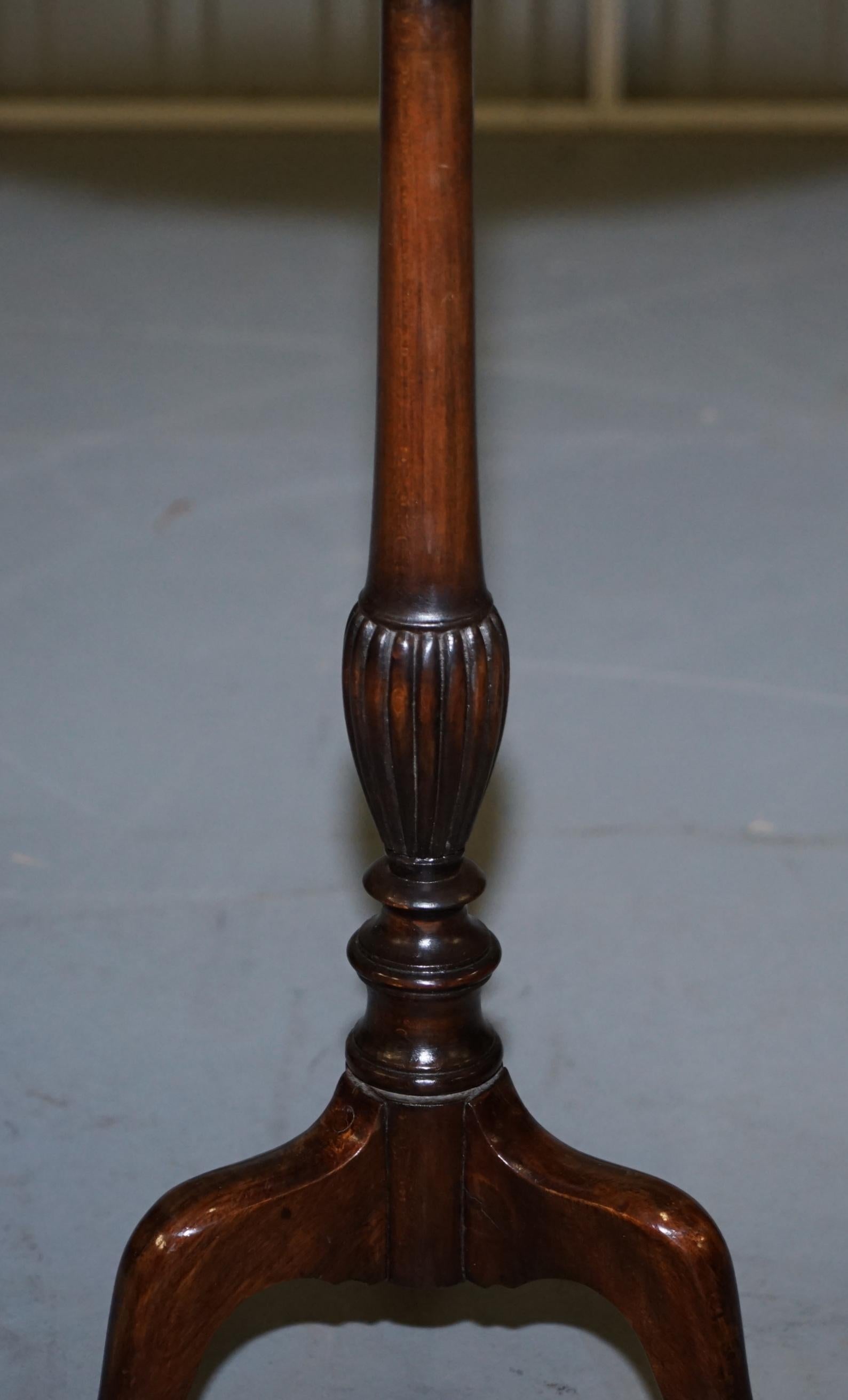 Rare Elegantly Carved Scottish Antique Mahogany Tripod Lamp Side End Wine Table 4