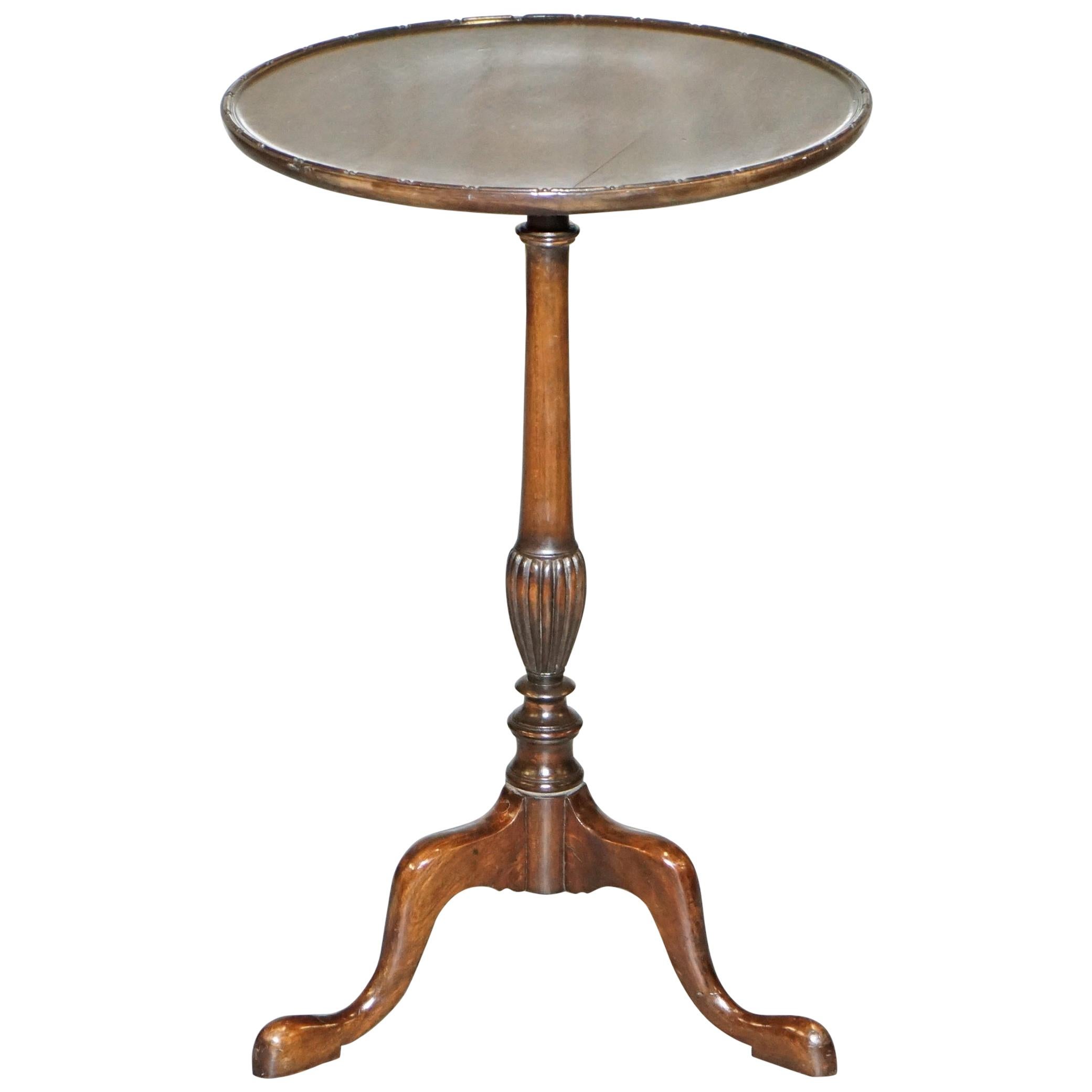 Rare Elegantly Carved Scottish Antique Mahogany Tripod Lamp Side End Wine Table