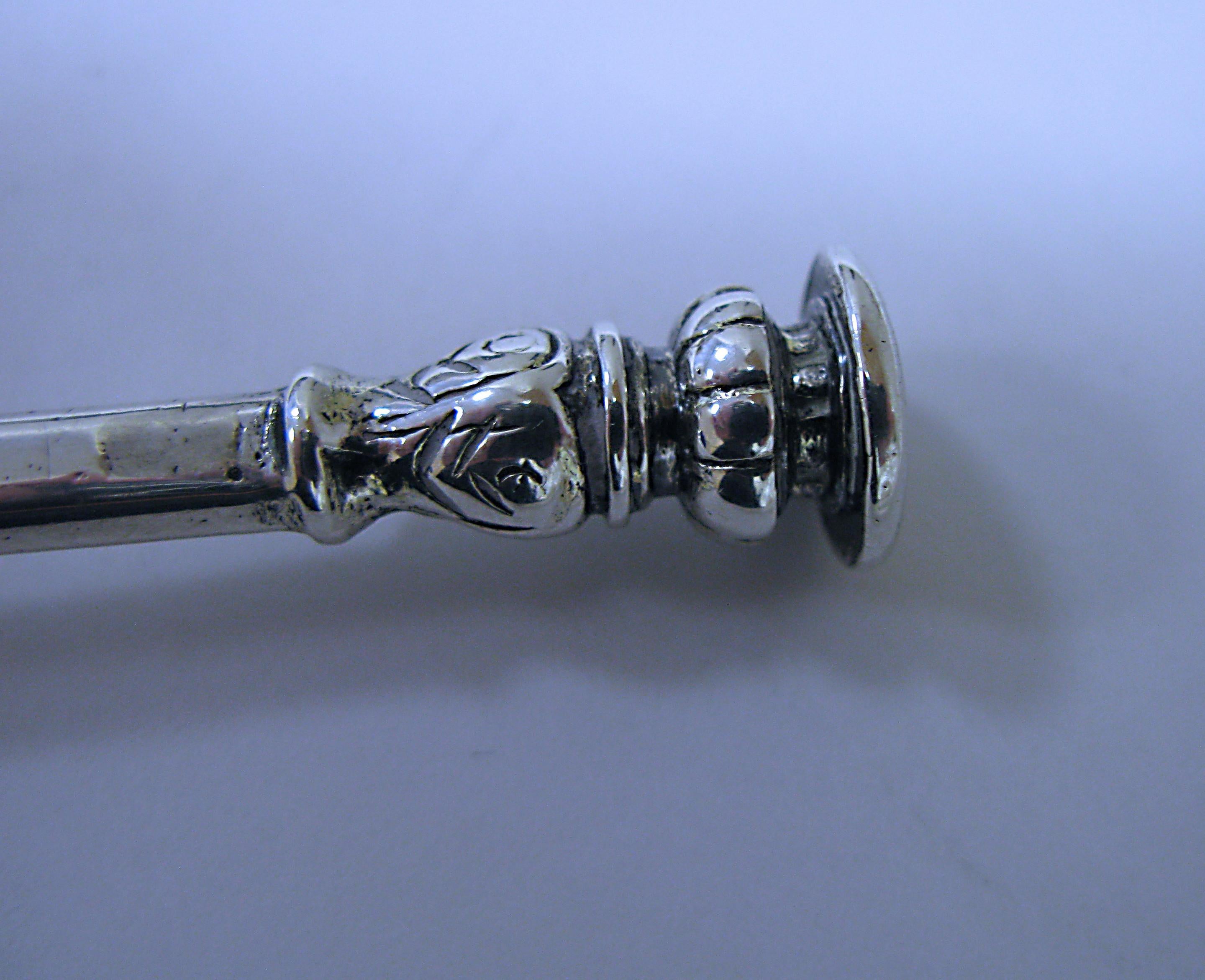 English Rare Elizabeth I Sterling Silver Seal Top Spoon, London, 1589 For Sale
