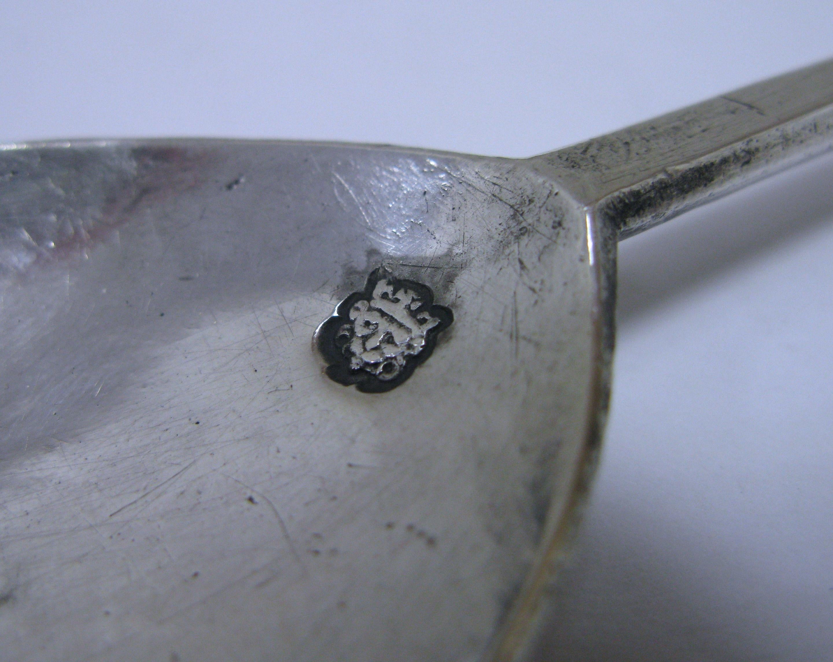 Rare Elizabeth I Sterling Silver Seal Top Spoon, London, 1589 For Sale 1