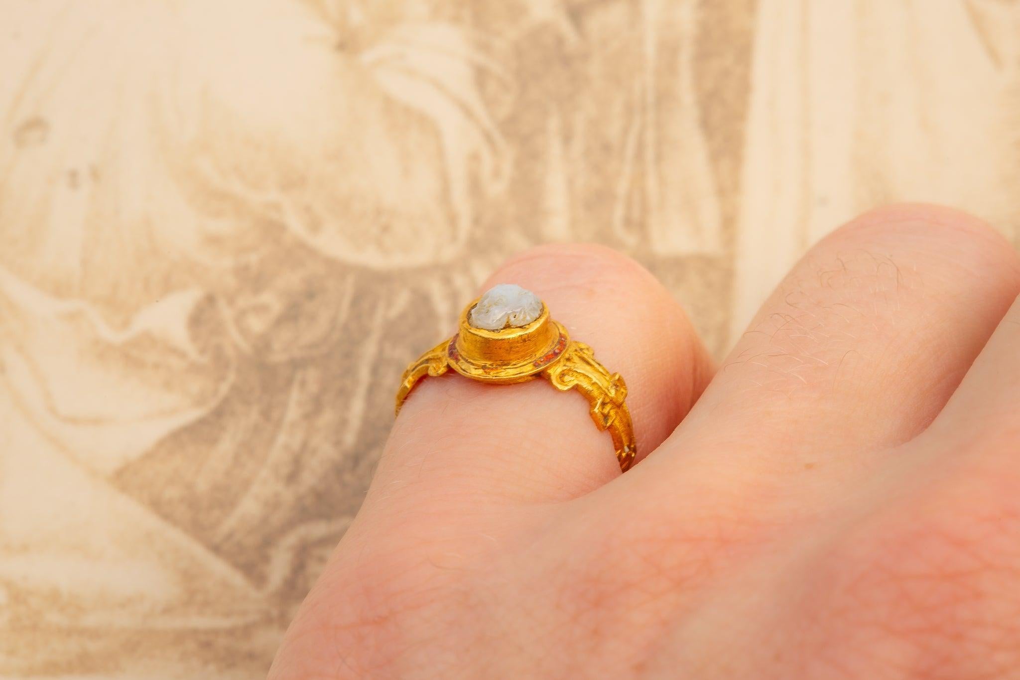 Rare Elizabethan 16th Century Gold Cupid Ring Renaissance Gold Ring Womens For Sale 6