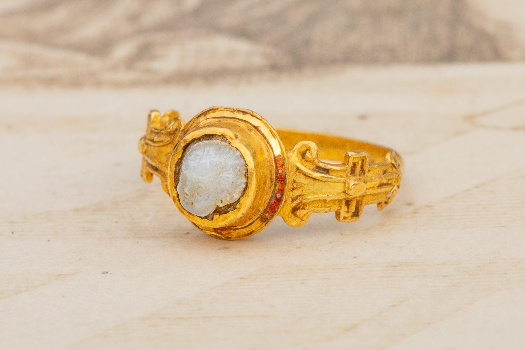 Cabochon Rare Elizabethan 16th Century Gold Cupid Ring Renaissance Gold Ring Womens For Sale