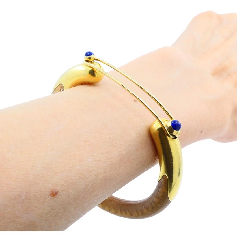Rare Elsa Peretti  for Tiffany & Co. Gold Lapis Lazuli Rattan Bracelet en venta 3