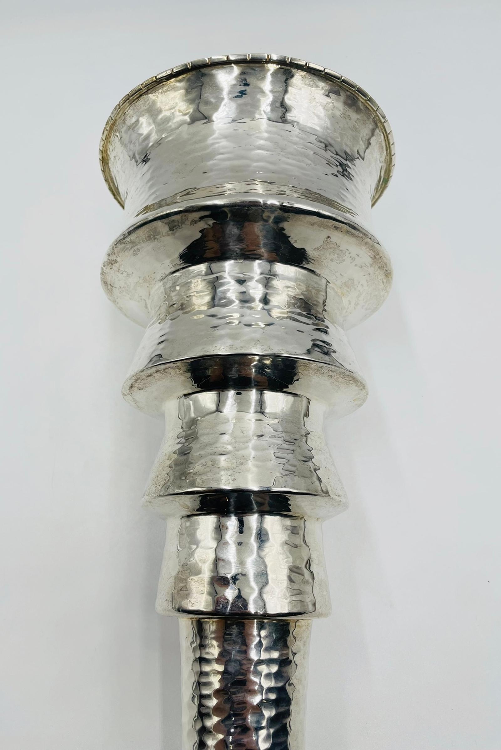 Raro vaso o portacandele scultoreo in argento di Emilia Castillo, messicano in vendita 4