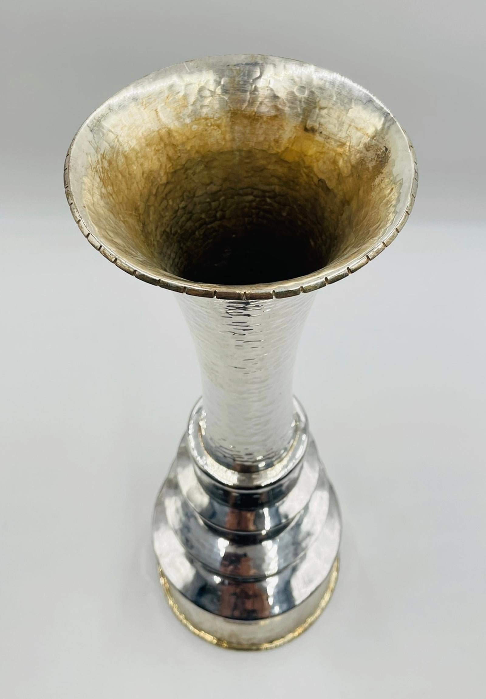 Messicano Raro vaso o portacandele scultoreo in argento di Emilia Castillo, messicano in vendita