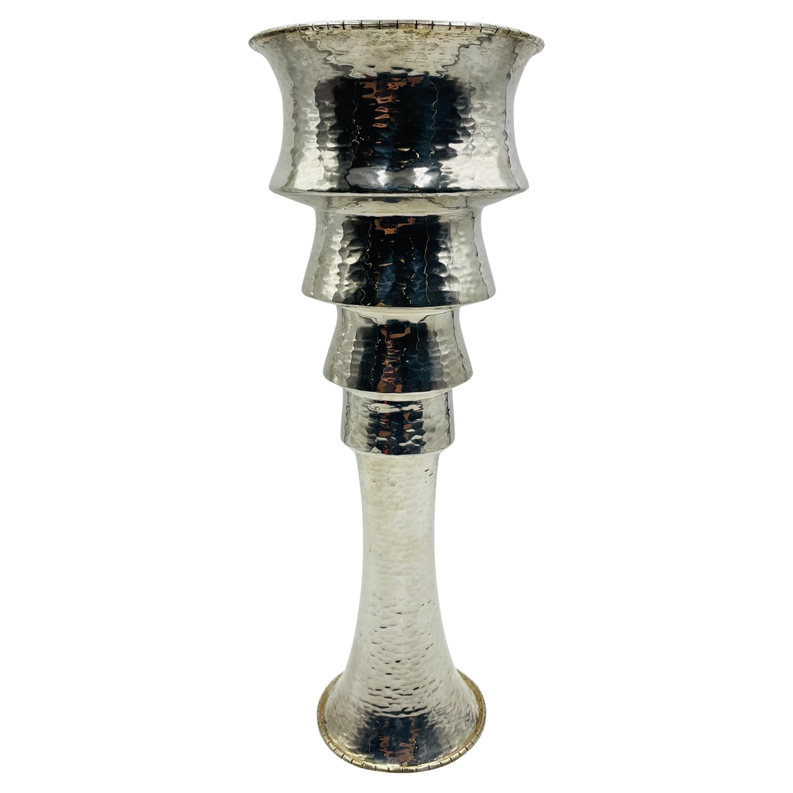 Raro vaso o portacandele scultoreo in argento di Emilia Castillo, messicano in vendita