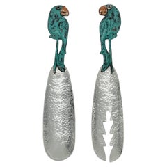 Seltene Servierutensilien von Emilia Castillo aus Taxco: versilbertes Silber mit Papageienmotiv und Grünspan