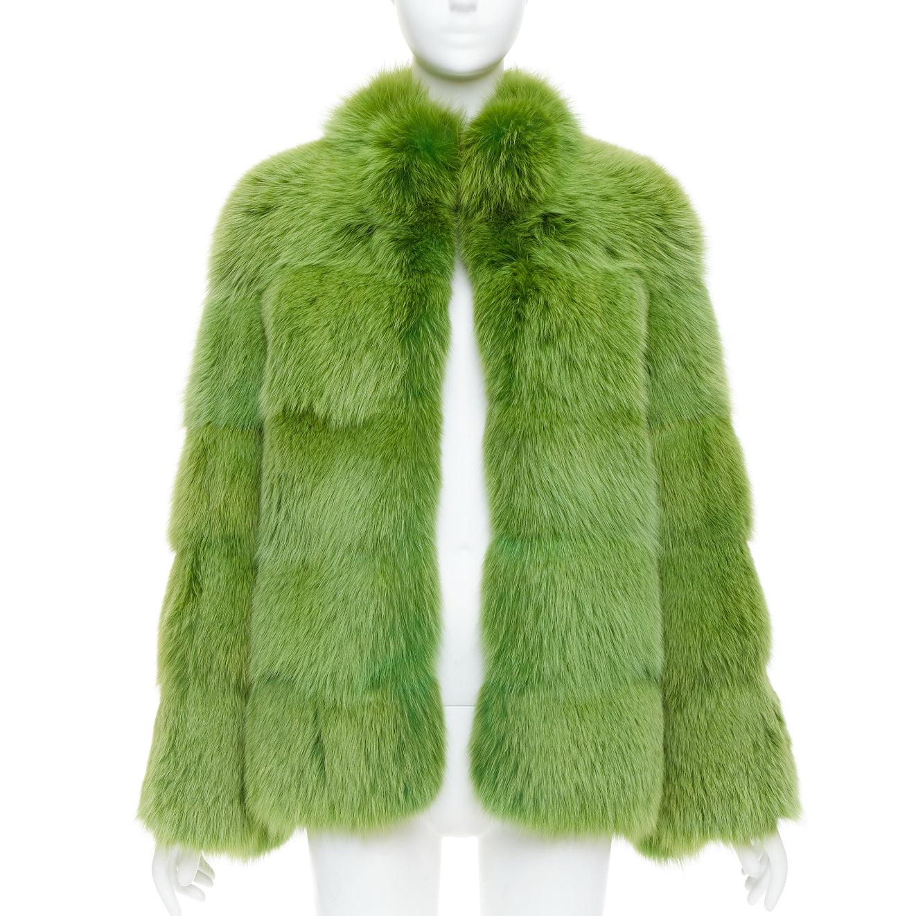 Verde raro EMILIO PUCCI pelliccia di visone tinta in verde con collo a spillo, cappotto IT40 S in vendita