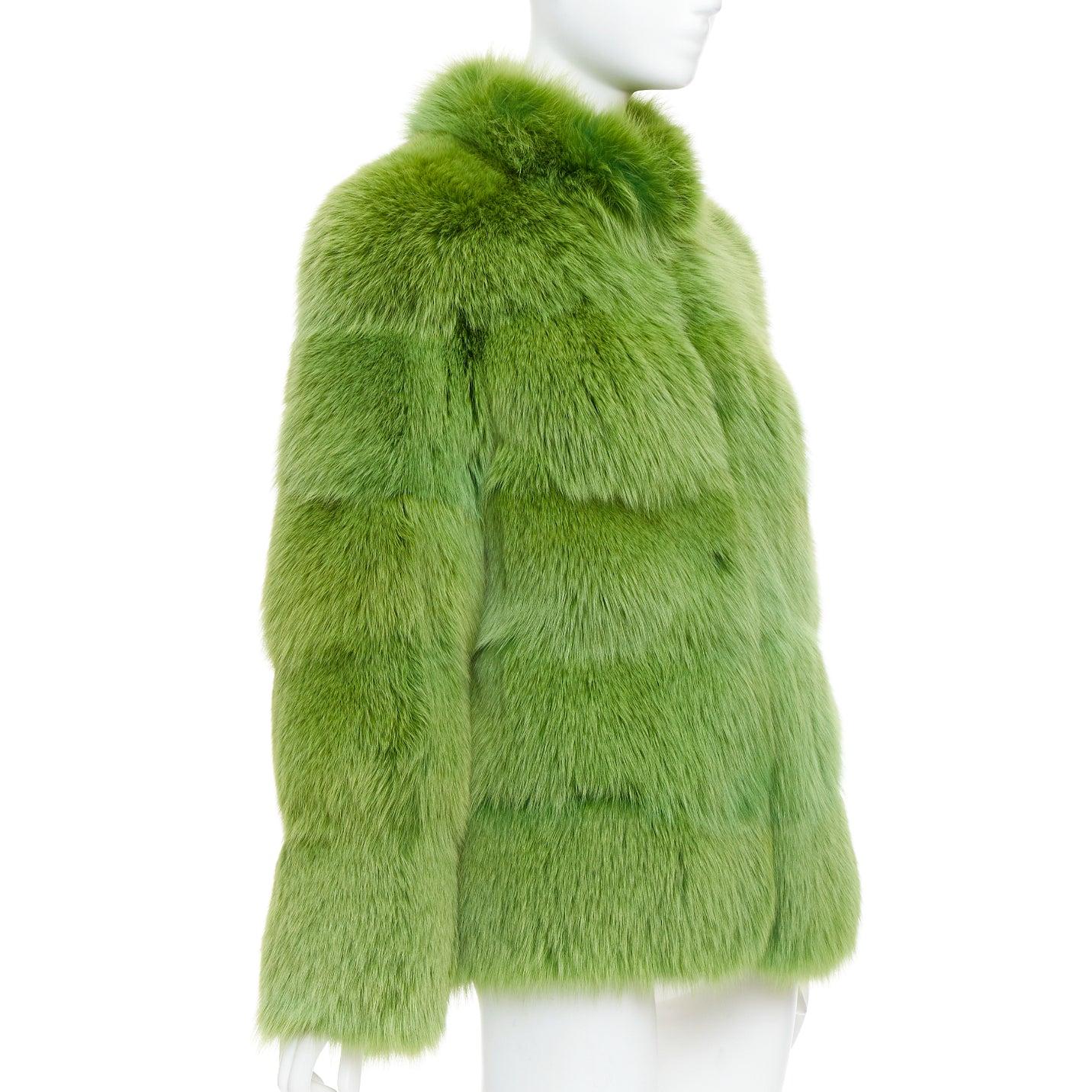 raro EMILIO PUCCI pelliccia di visone tinta in verde con collo a spillo, cappotto IT40 S In condizioni ottime in vendita a Hong Kong, NT