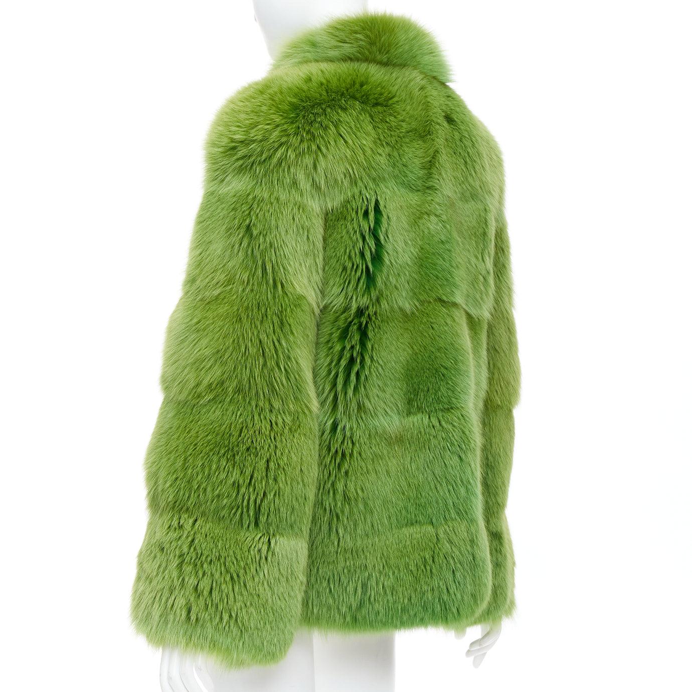 raro EMILIO PUCCI pelliccia di visone tinta in verde con collo a spillo, cappotto IT40 S in vendita 2