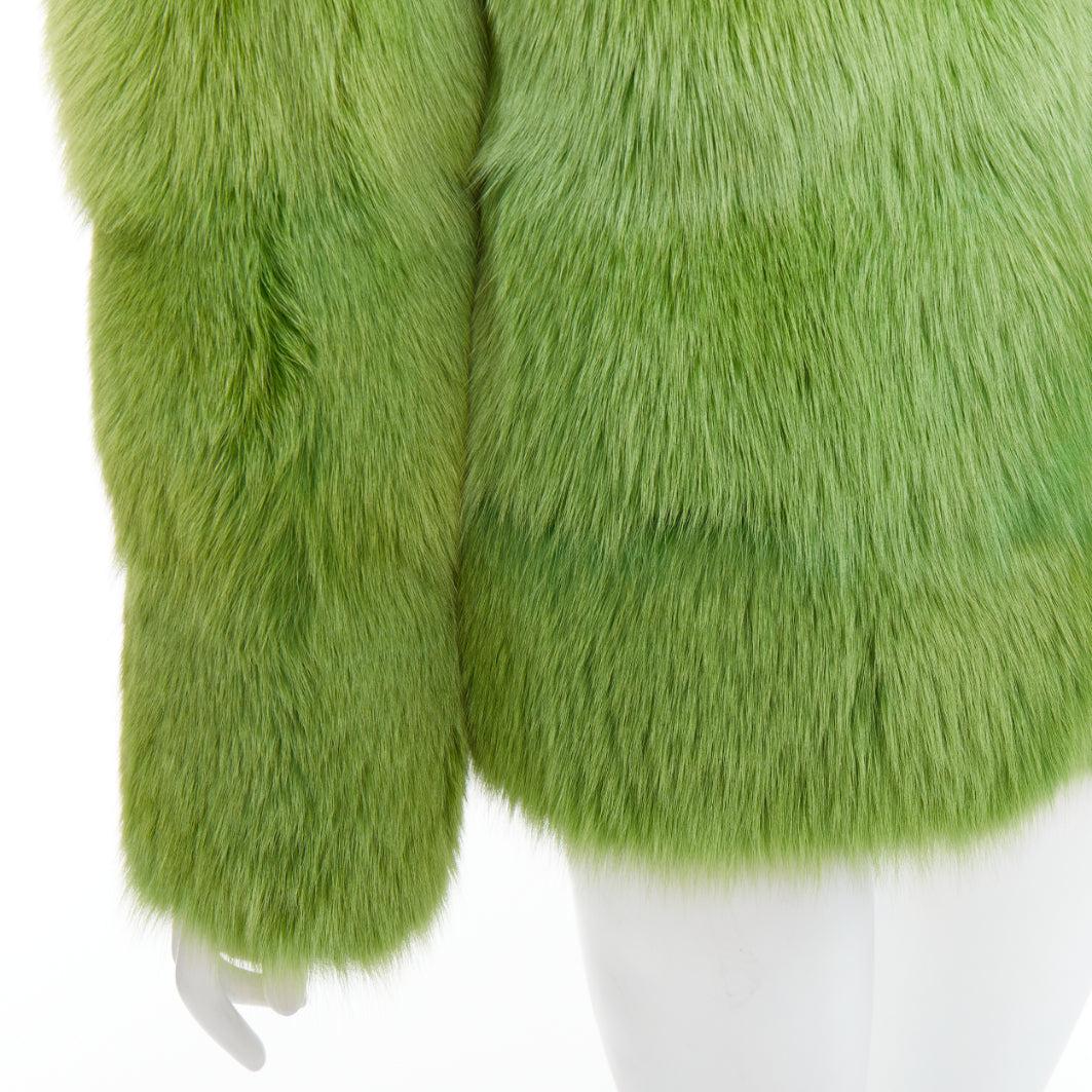 raro EMILIO PUCCI pelliccia di visone tinta in verde con collo a spillo, cappotto IT40 S in vendita 3