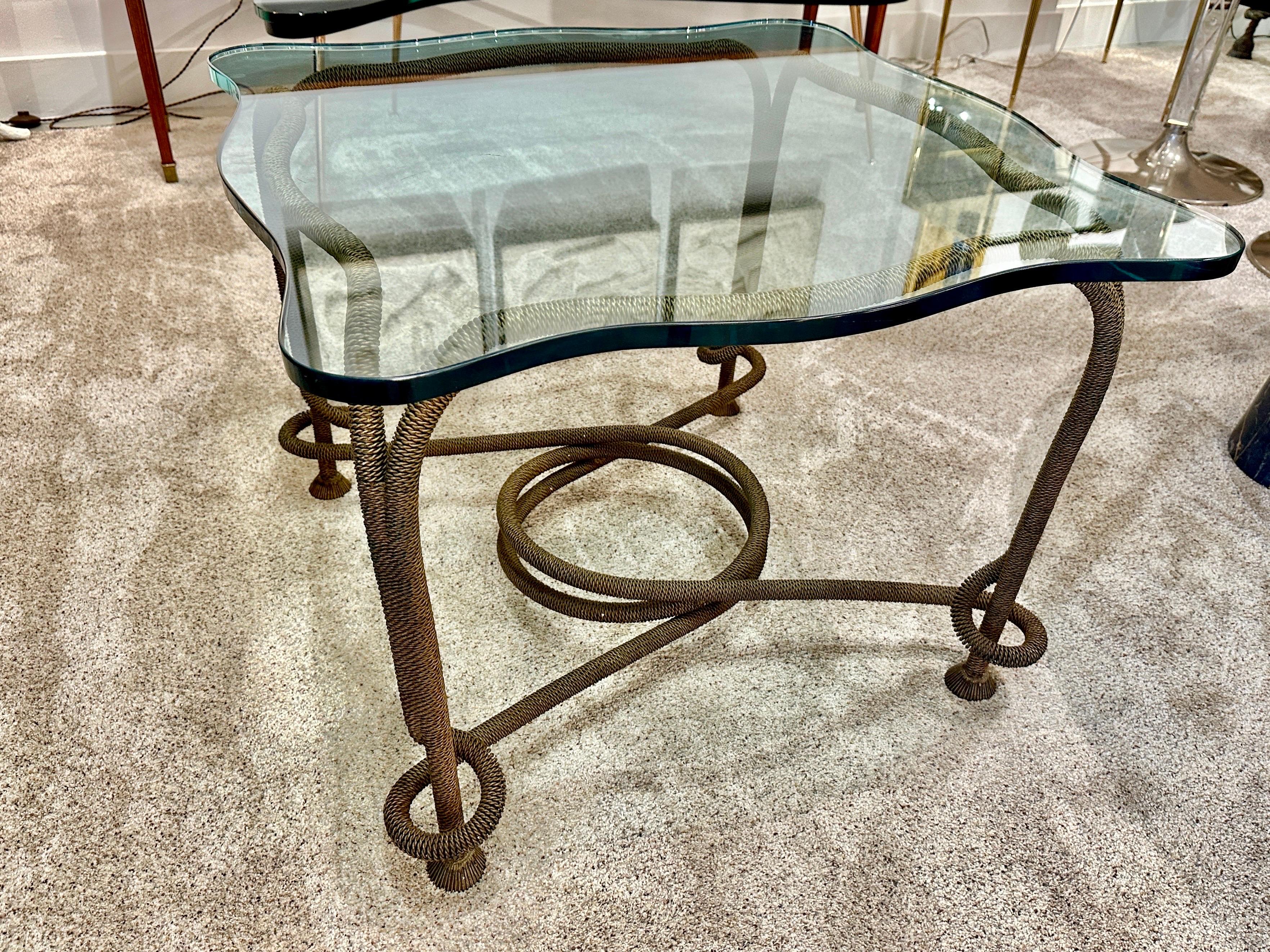 Rare Emilio Rey Gilded Metal & Scalloped Glass Top Side Table, Spain 70's For Sale 3