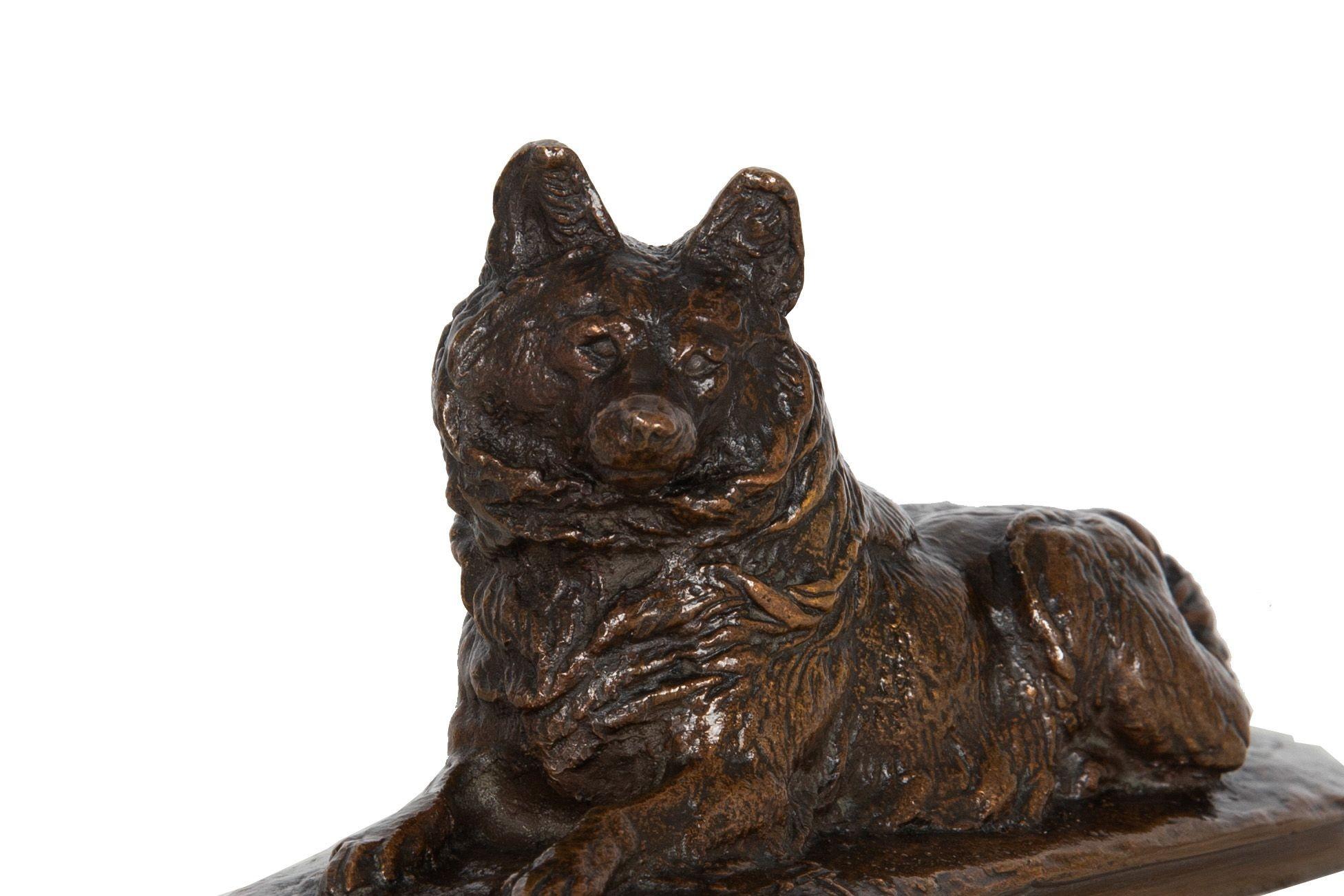 Rare Emmanuel Fremiet “Husky Dog” Bronze Sculpture, Charles More cast no. 38 For Sale 2