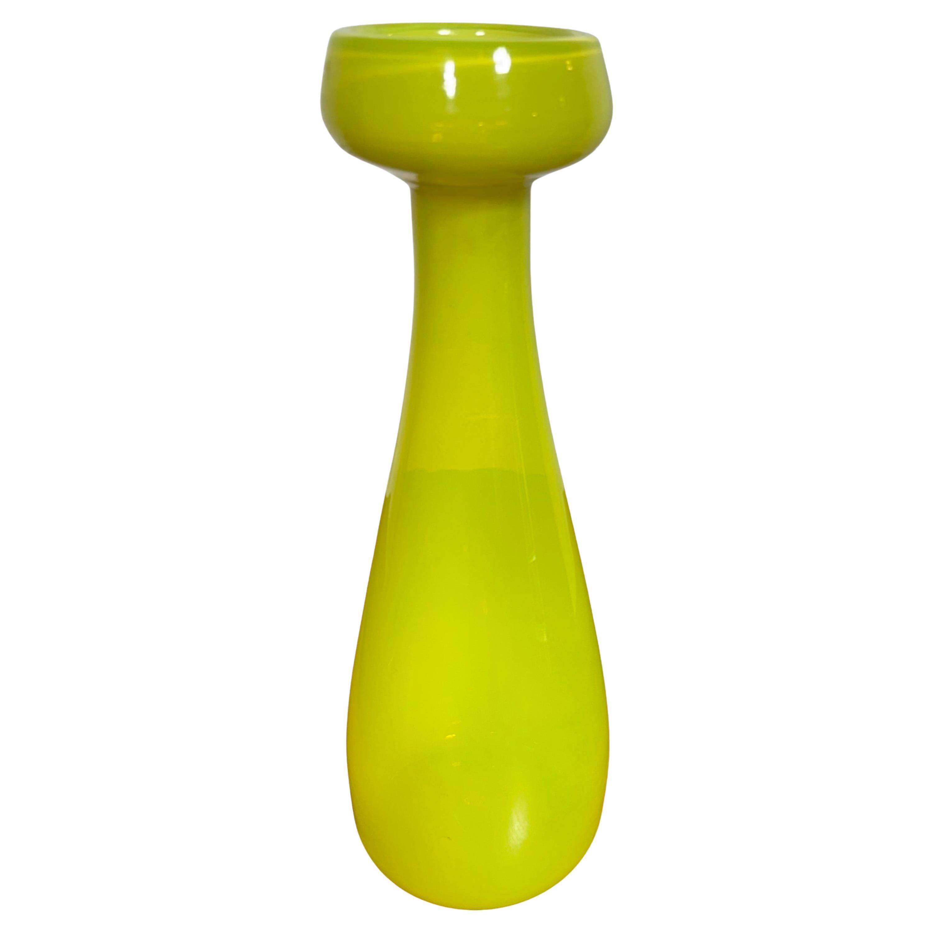 Seltene modernistische Empoli-Vase aus gelbem Glas, Italien.