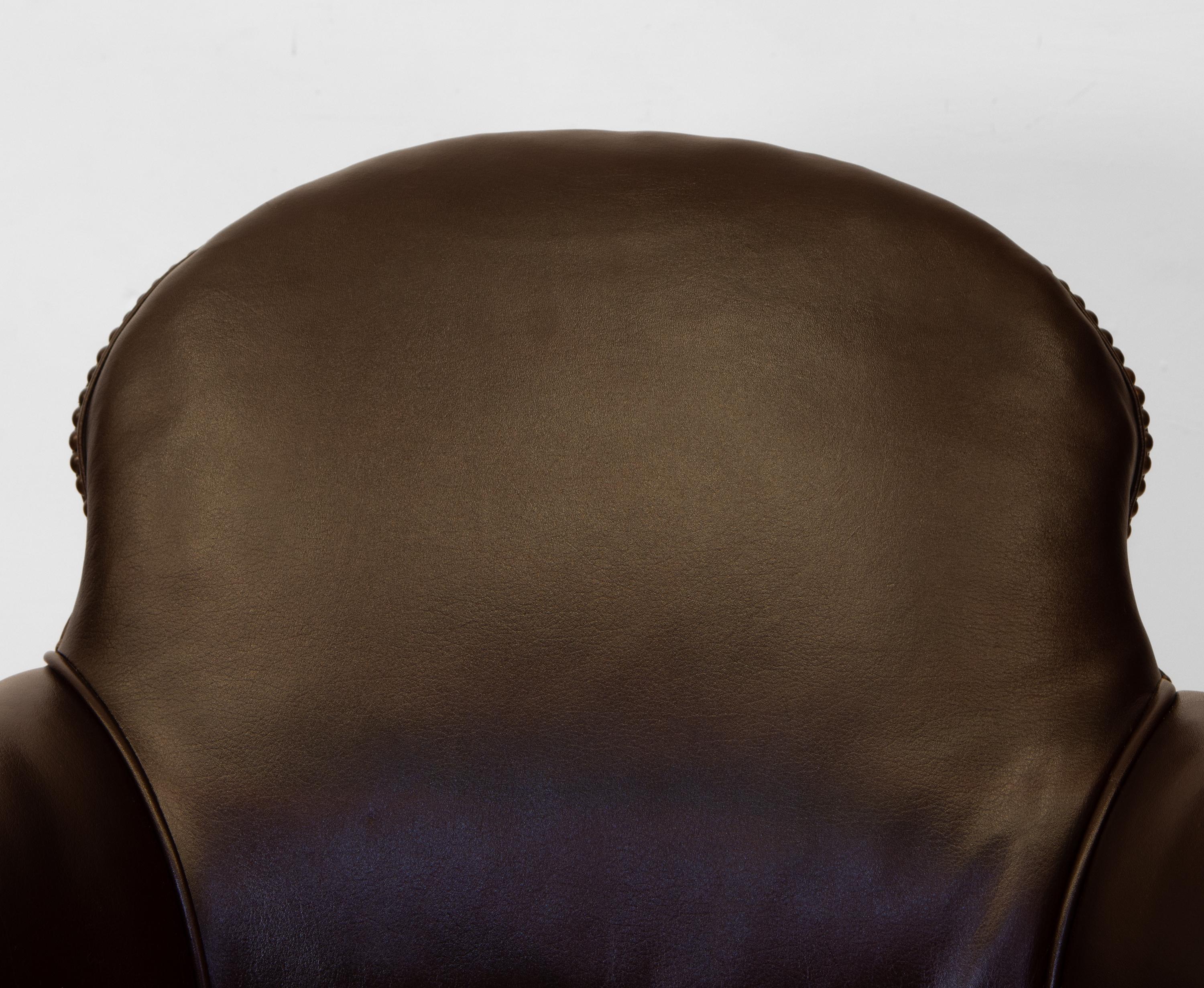 Rare English 19th Century Leather & Walnut Swivel Railway Pullman Club Chair 2 6